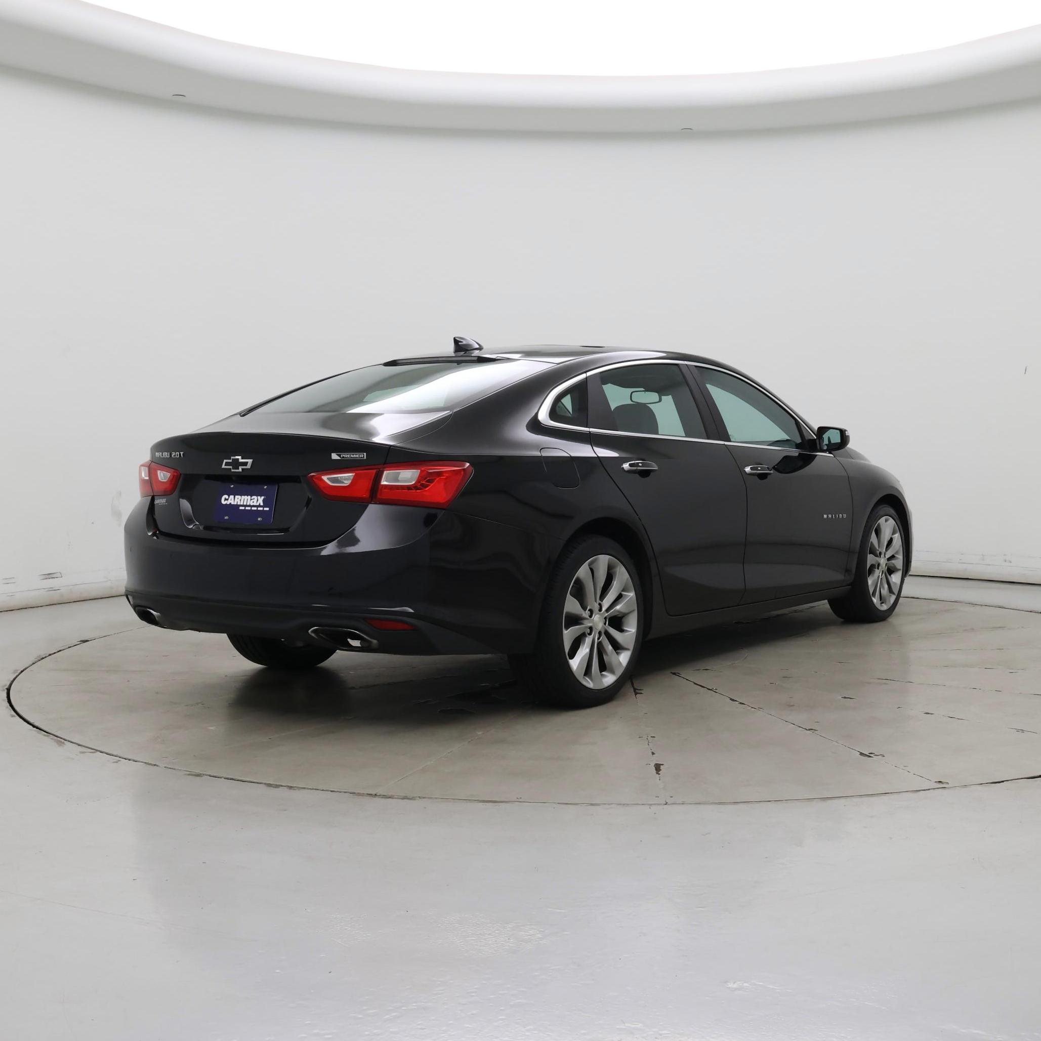 Thumbnail: 2018 Chevrolet Malibu - 8