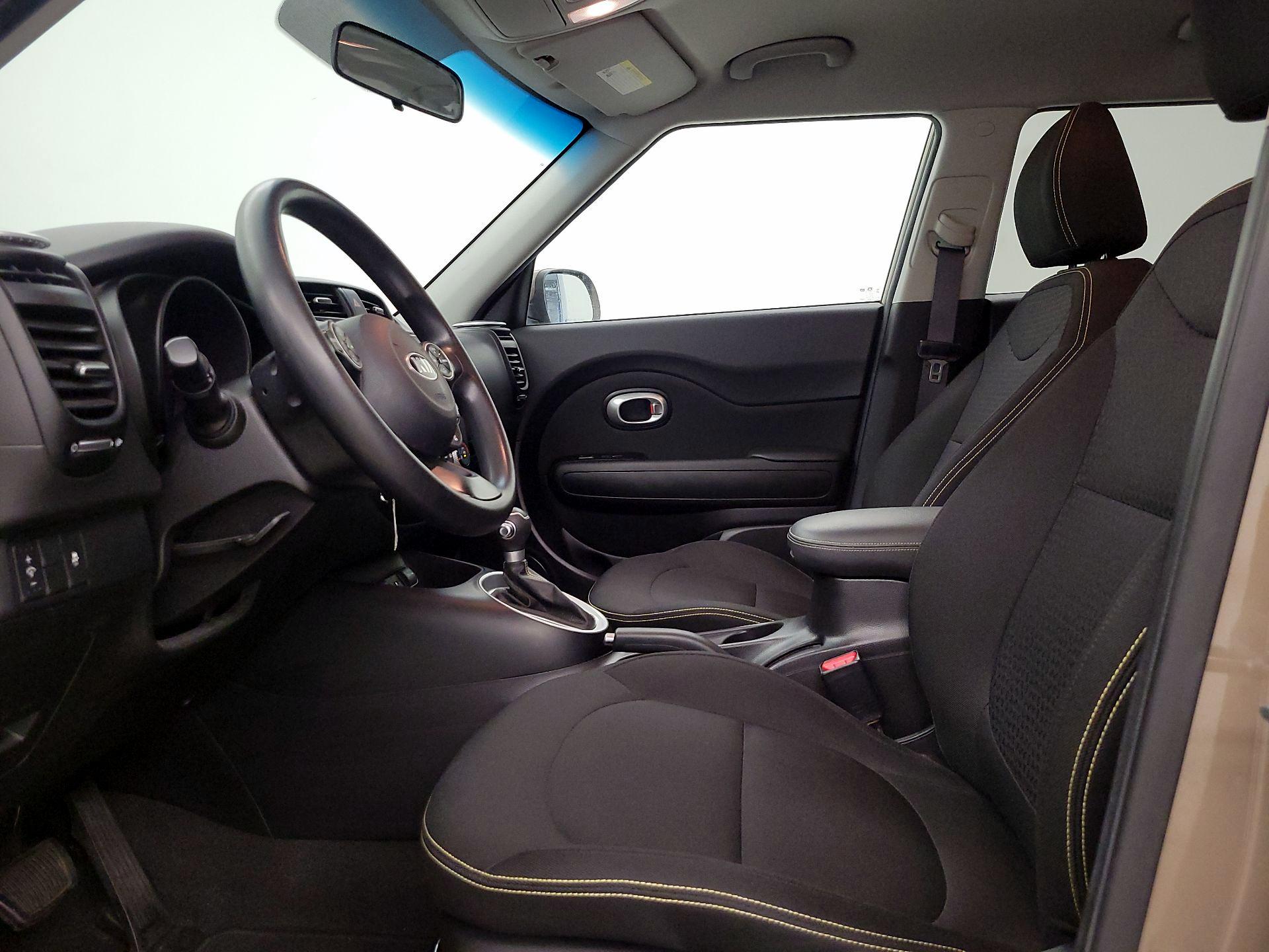 Thumbnail: 2015 Kia Soul - 11