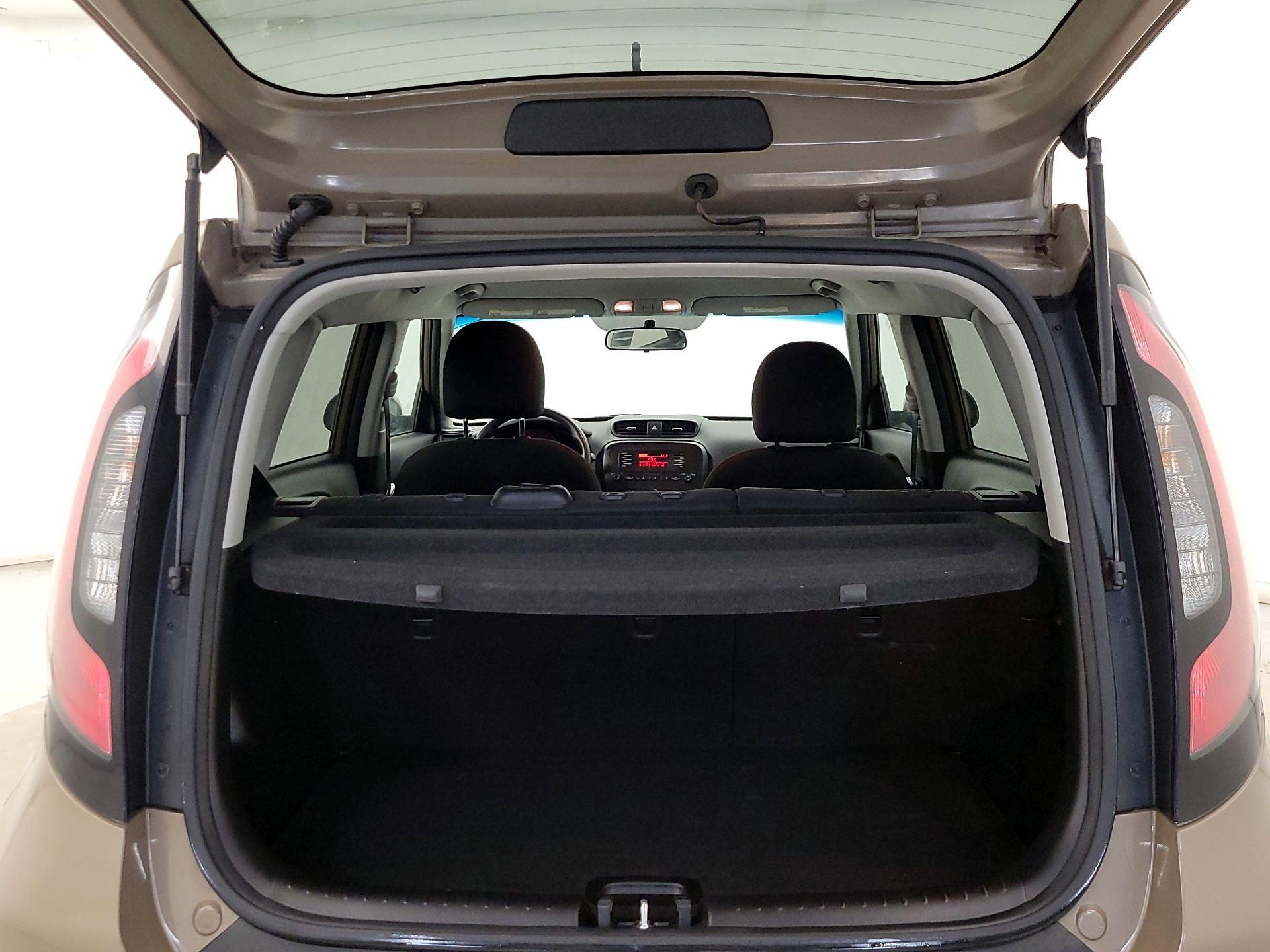 Thumbnail: 2015 Kia Soul - 19