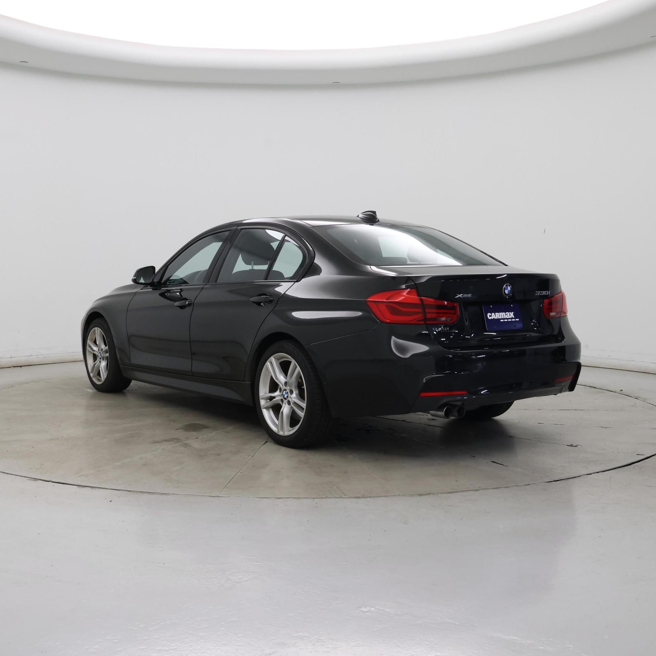 Thumbnail: 2017 BMW 3 Series - 2