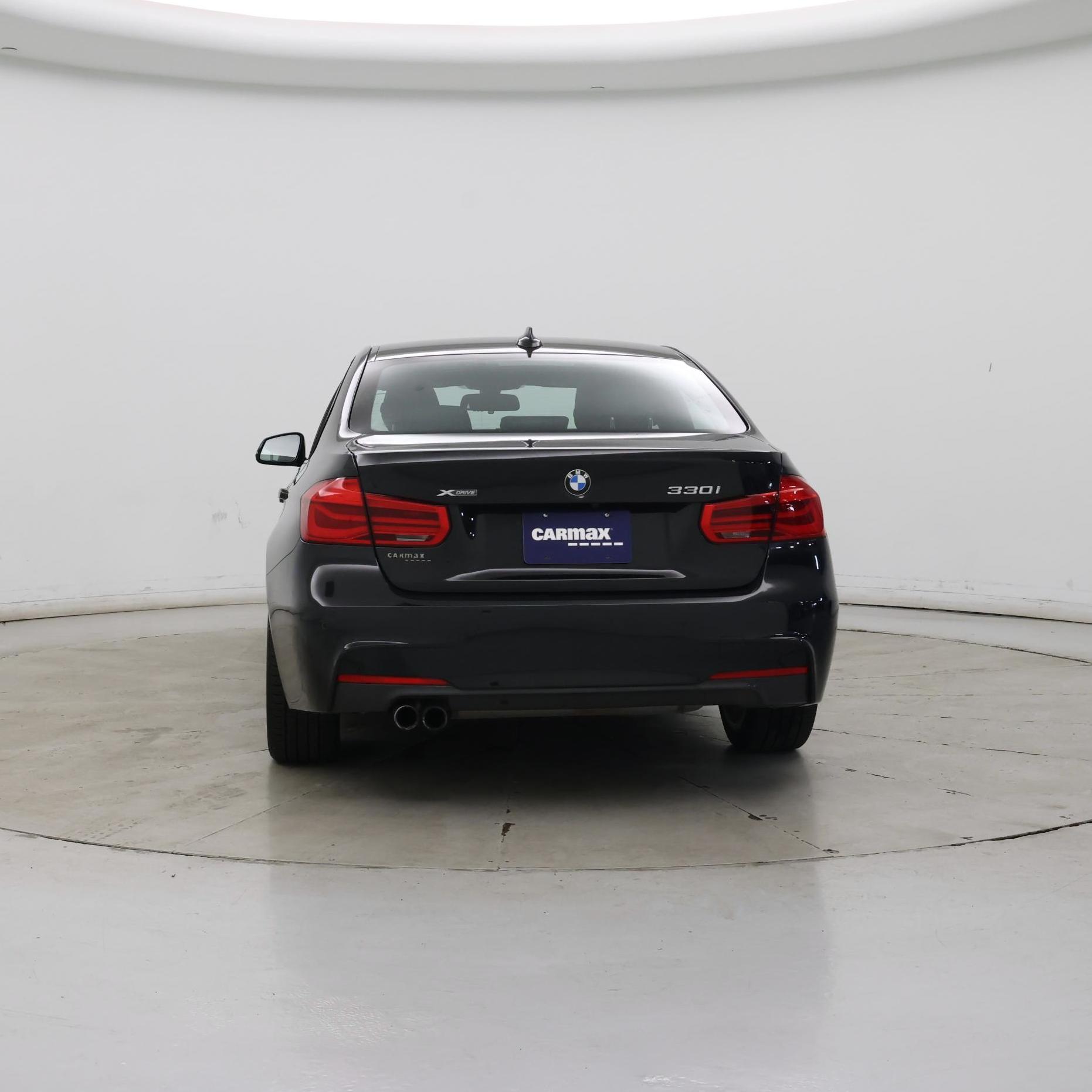 Thumbnail: 2017 BMW 3 Series - 6