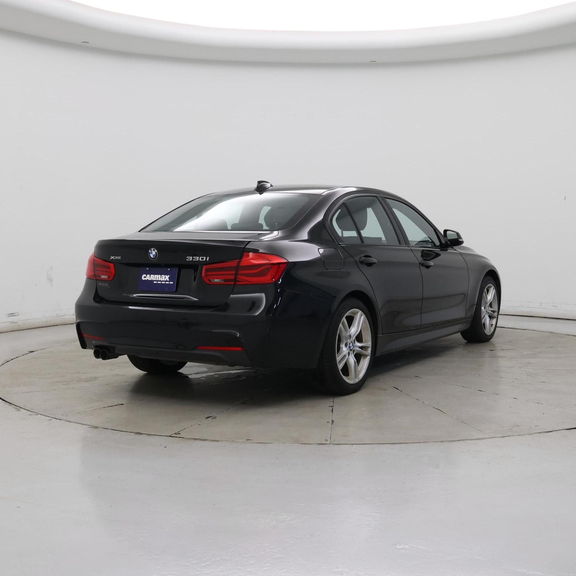 Thumbnail: 2017 BMW 3 Series - 8