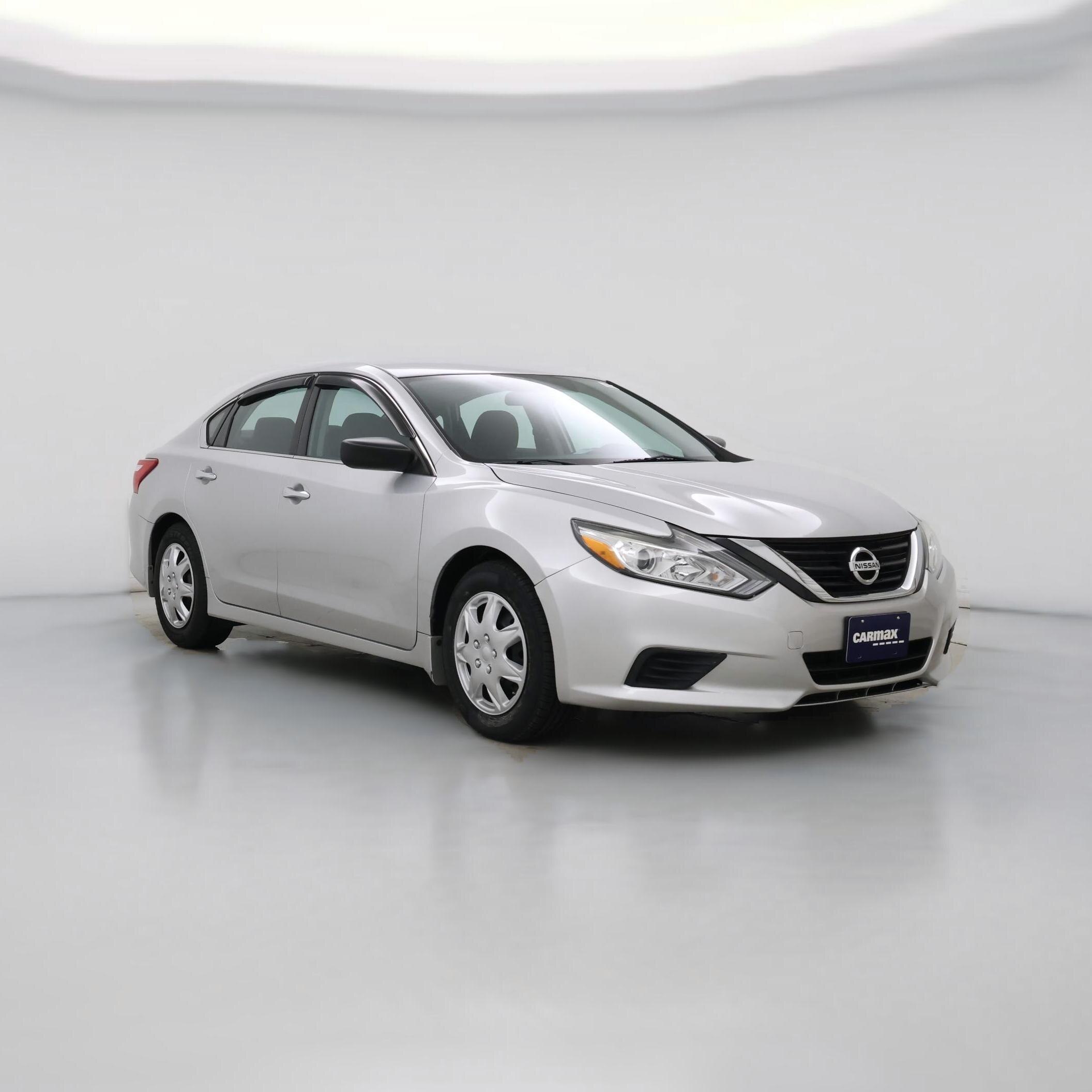 Thumbnail: 2017 Nissan Altima - 1