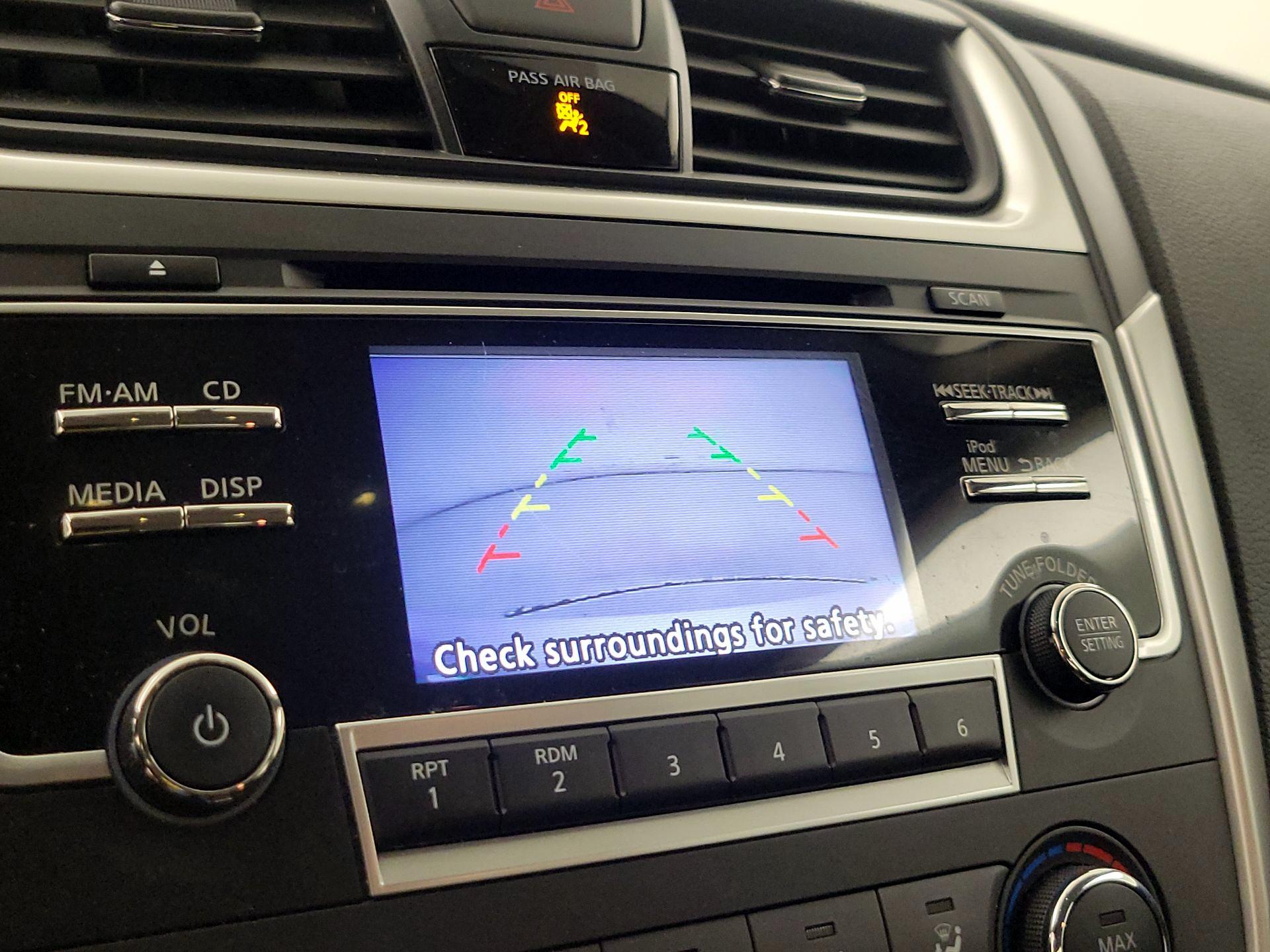 Thumbnail: 2017 Nissan Altima - 14