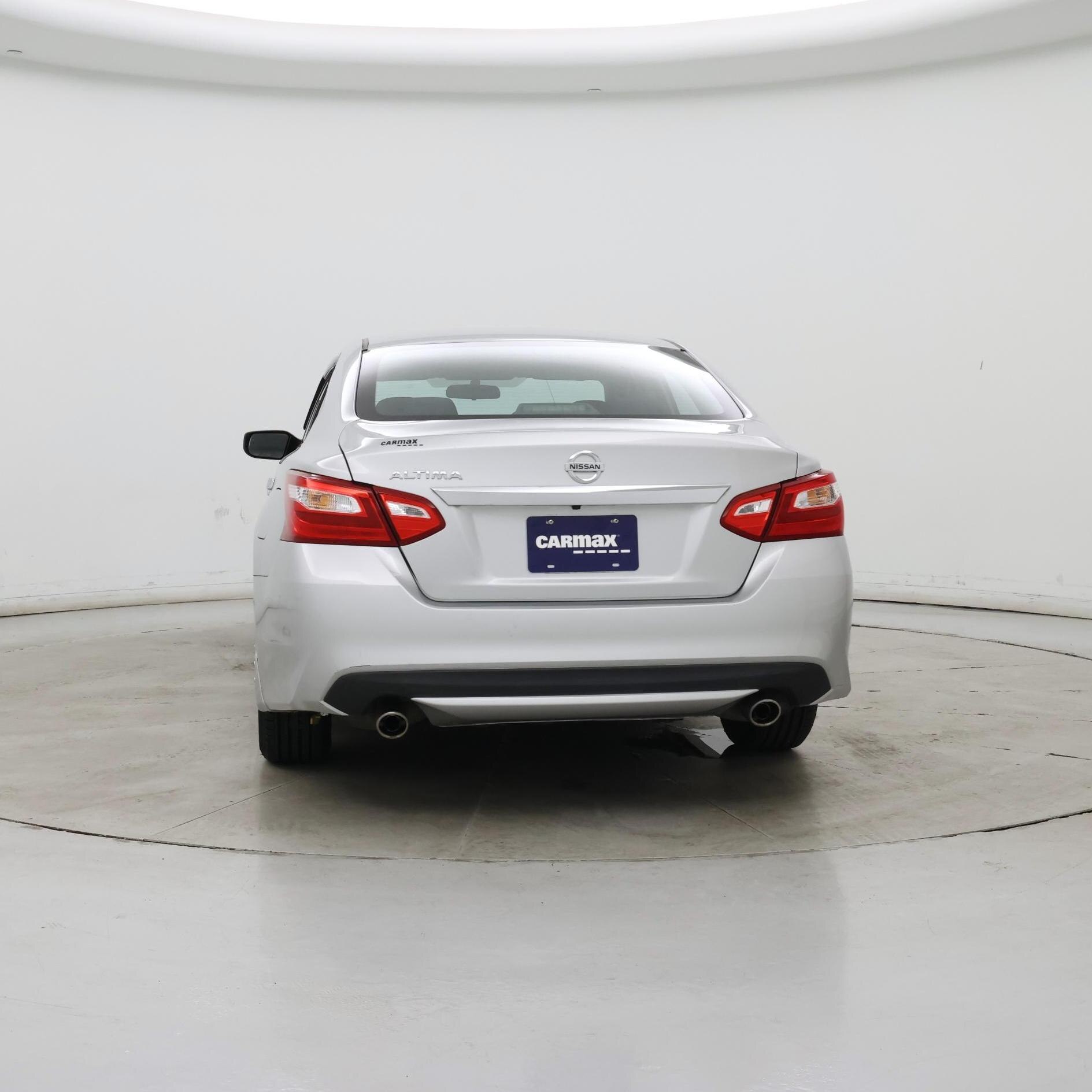 Thumbnail: 2017 Nissan Altima - 6