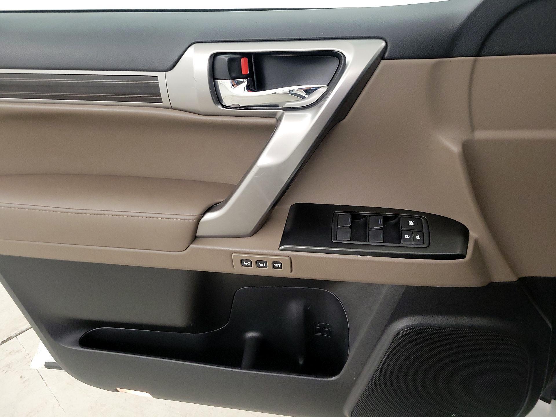 Thumbnail: 2022 Lexus GX - 12