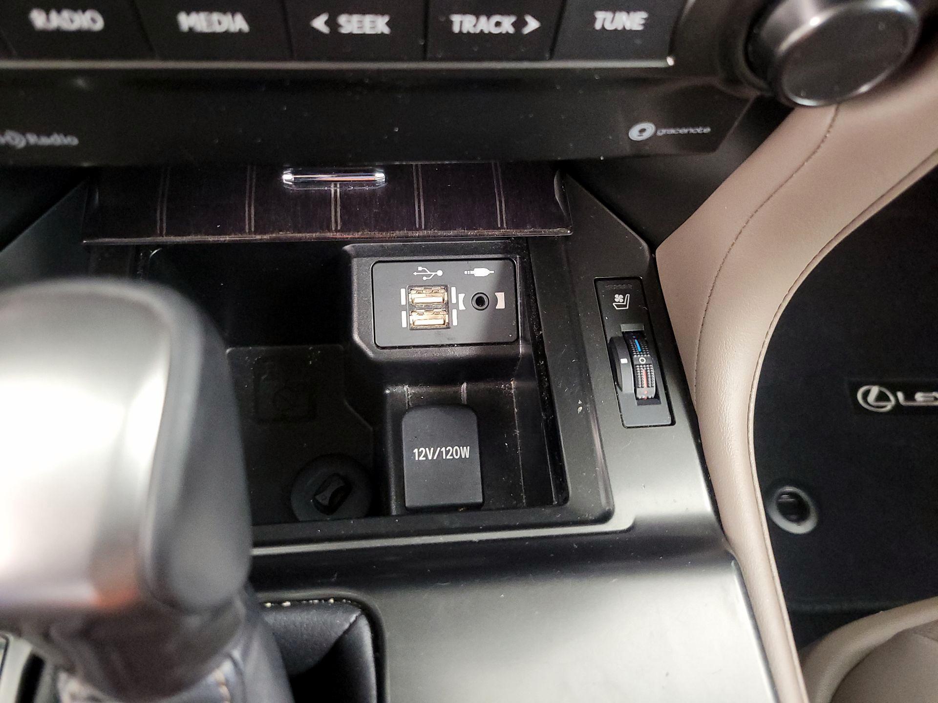 Thumbnail: 2022 Lexus GX - 18