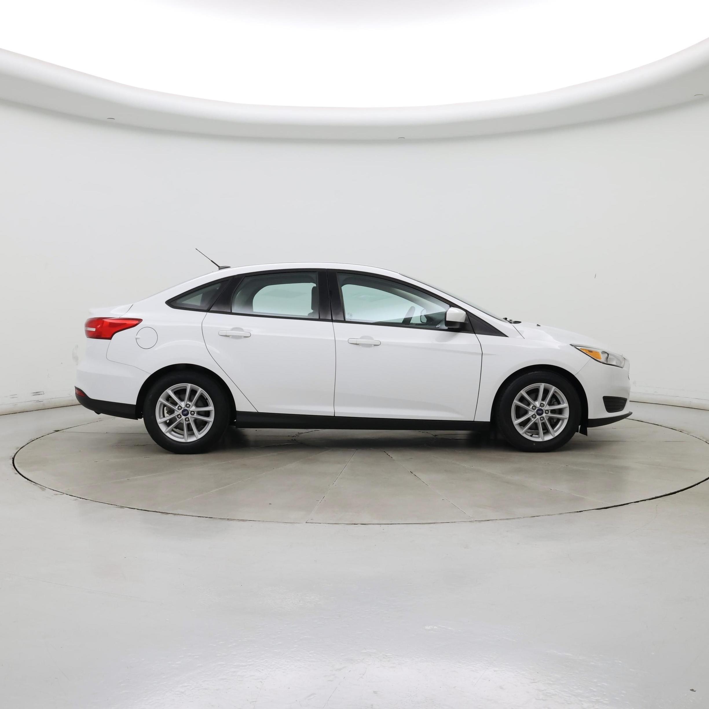 Thumbnail: 2018 Ford Focus - 7