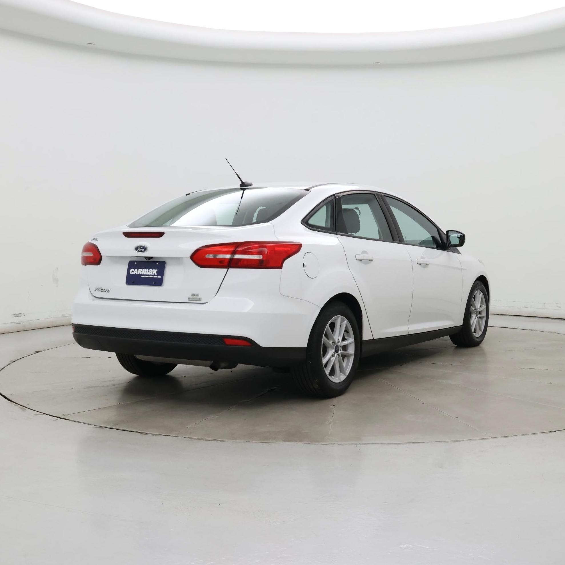Thumbnail: 2018 Ford Focus - 8