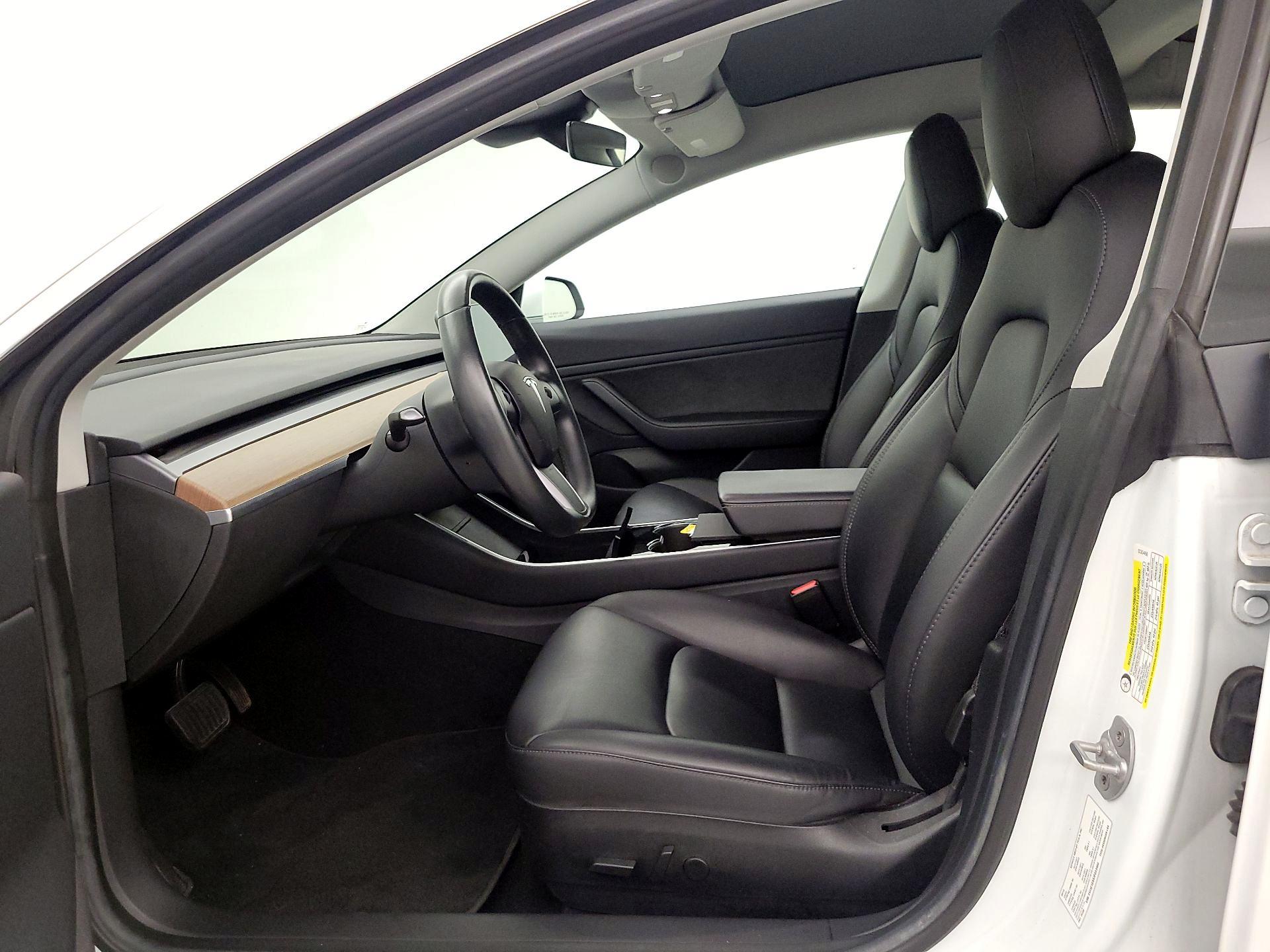 Thumbnail: 2018 Tesla Model 3 - 11
