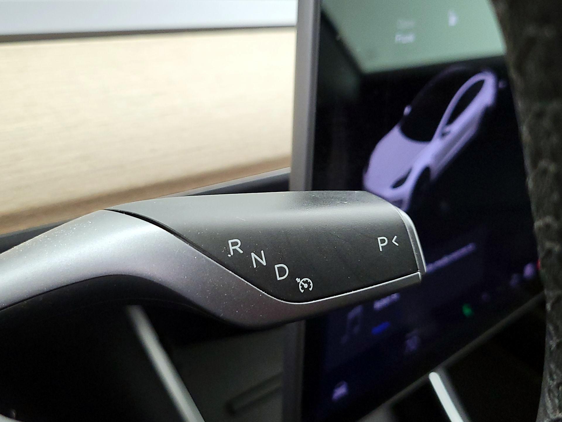 Thumbnail: 2018 Tesla Model 3 - 17