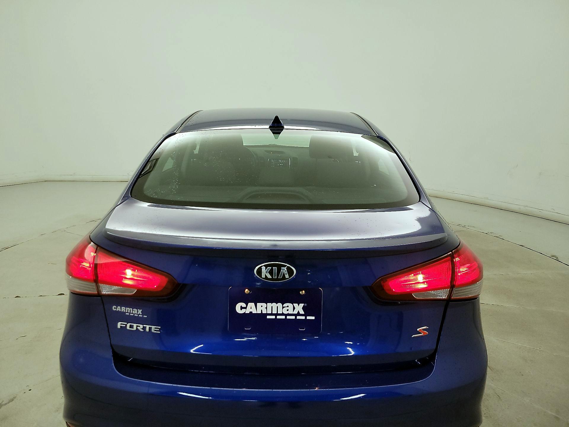 Thumbnail: 2017 Kia Forte - 20