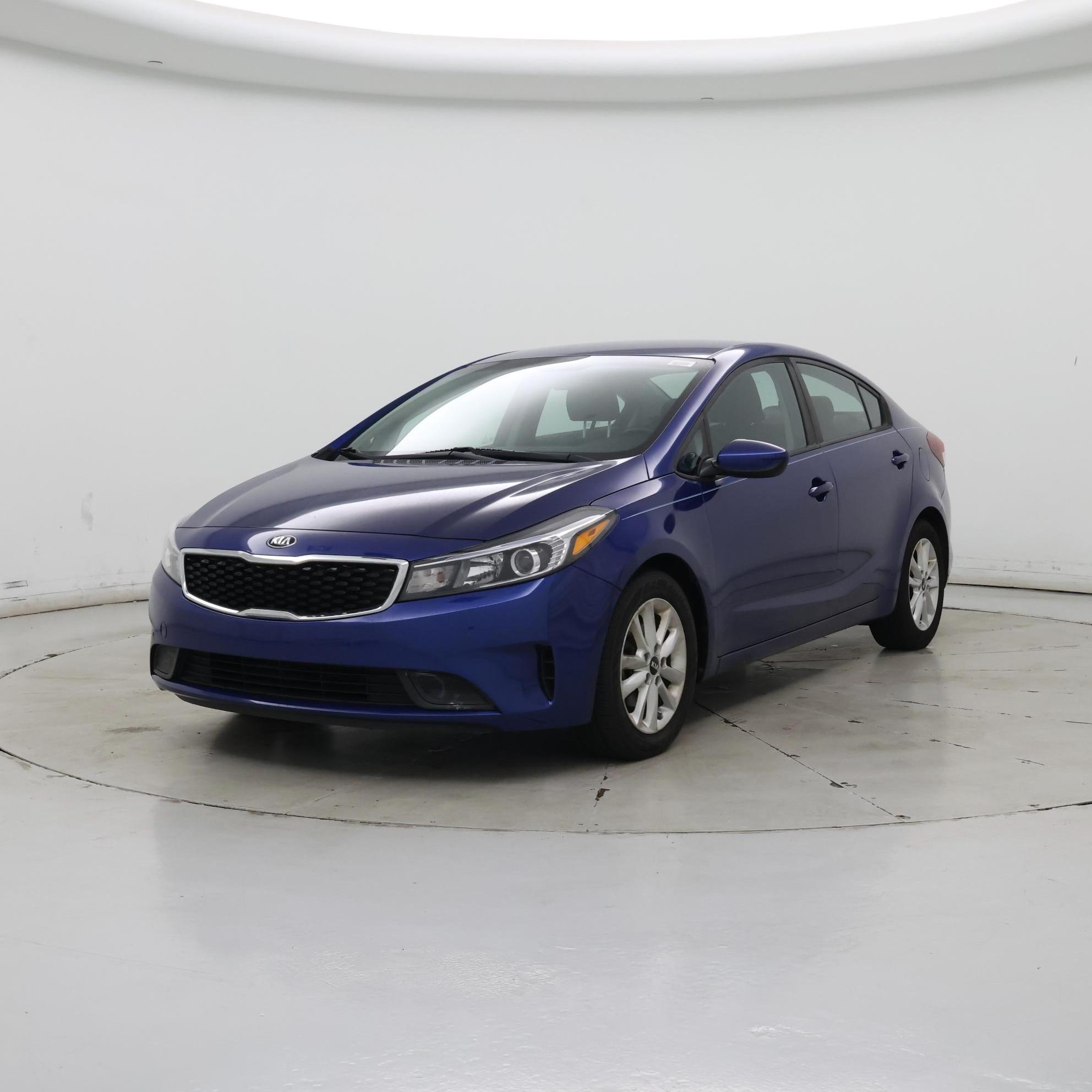 Thumbnail: 2017 Kia Forte - 4