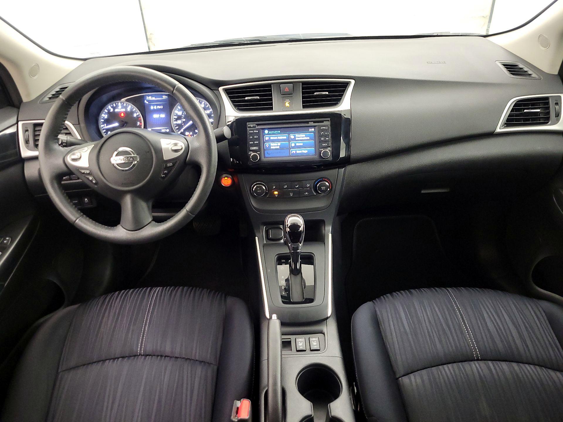 Thumbnail: 2016 Nissan Sentra - 9