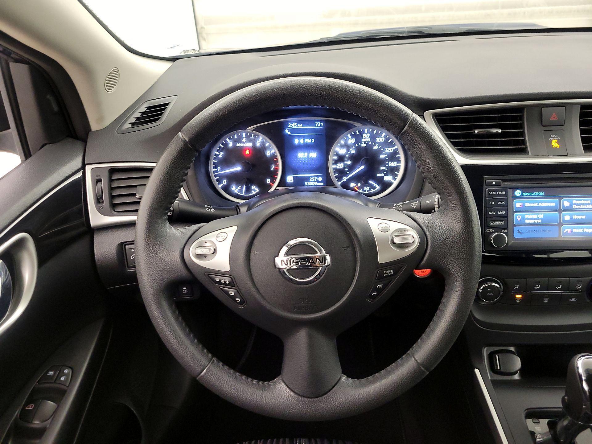 Thumbnail: 2016 Nissan Sentra - 10