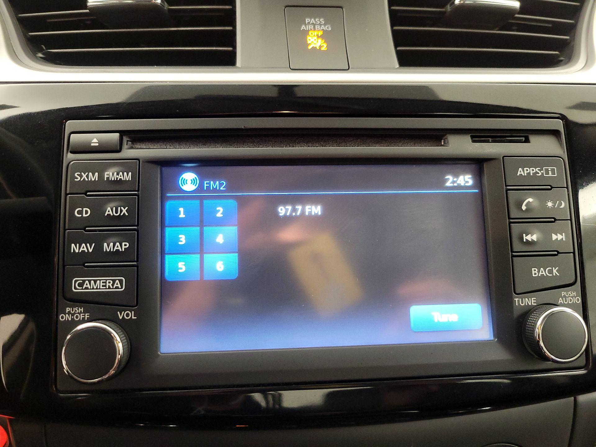 Thumbnail: 2016 Nissan Sentra - 16