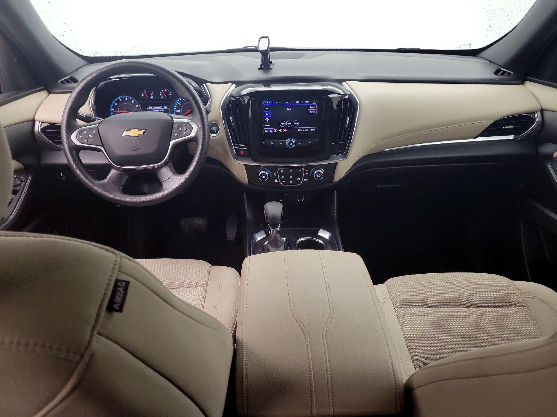 Thumbnail: 2023 Chevrolet Traverse - 9