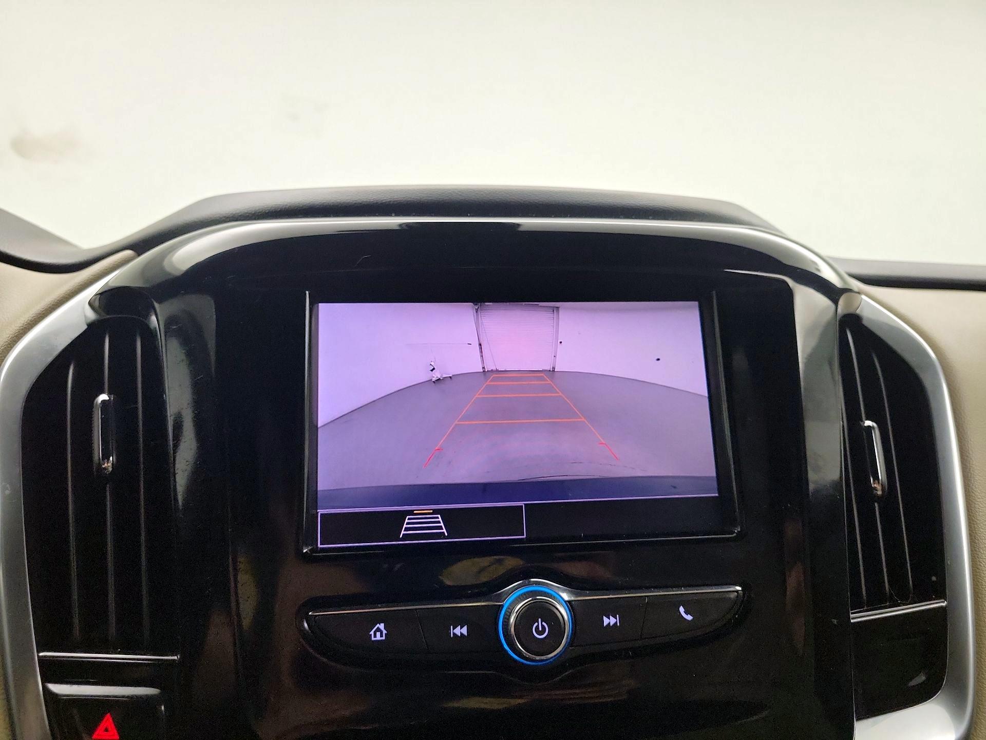 Thumbnail: 2022 Chevrolet Traverse - 14