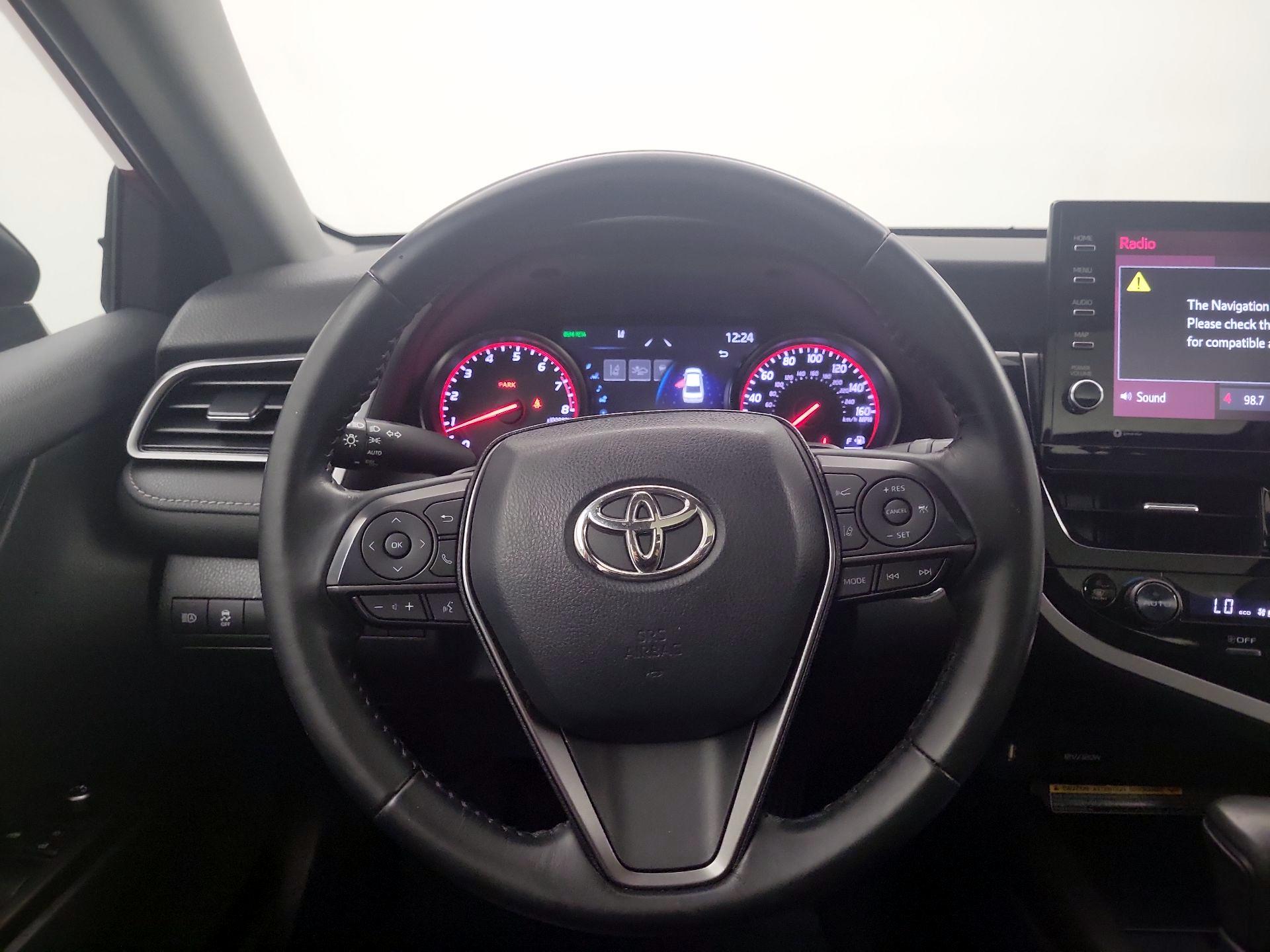 Thumbnail: 2021 Toyota Camry - 10