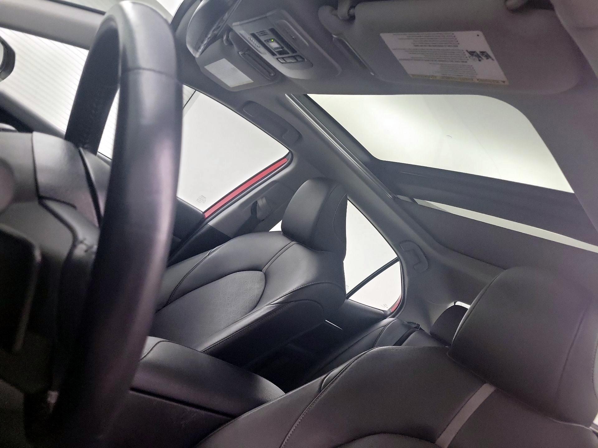 Thumbnail: 2021 Toyota Camry - 19