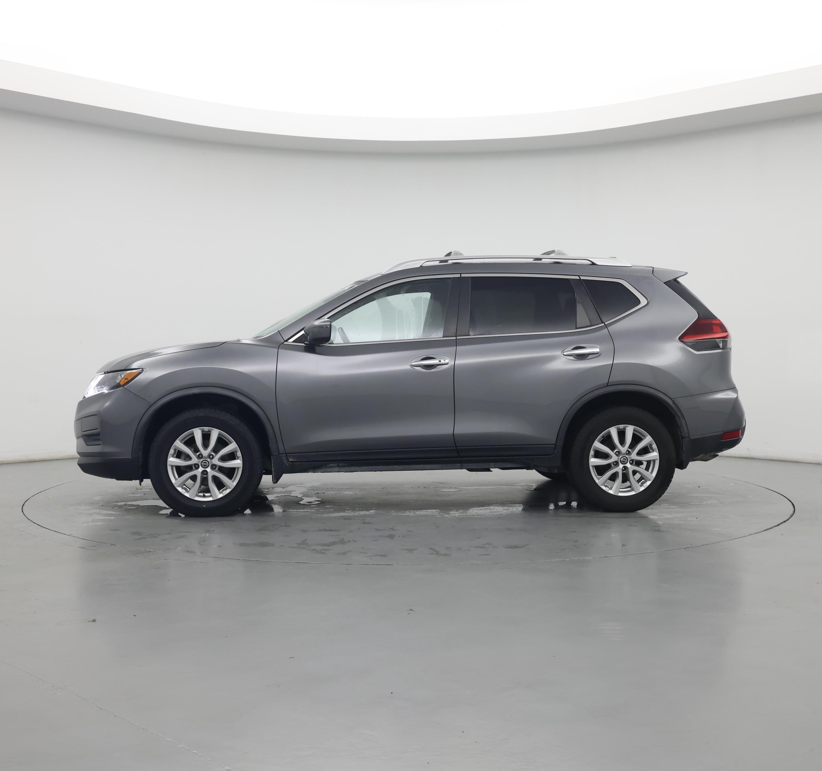Thumbnail: 2020 Nissan Rogue - 3