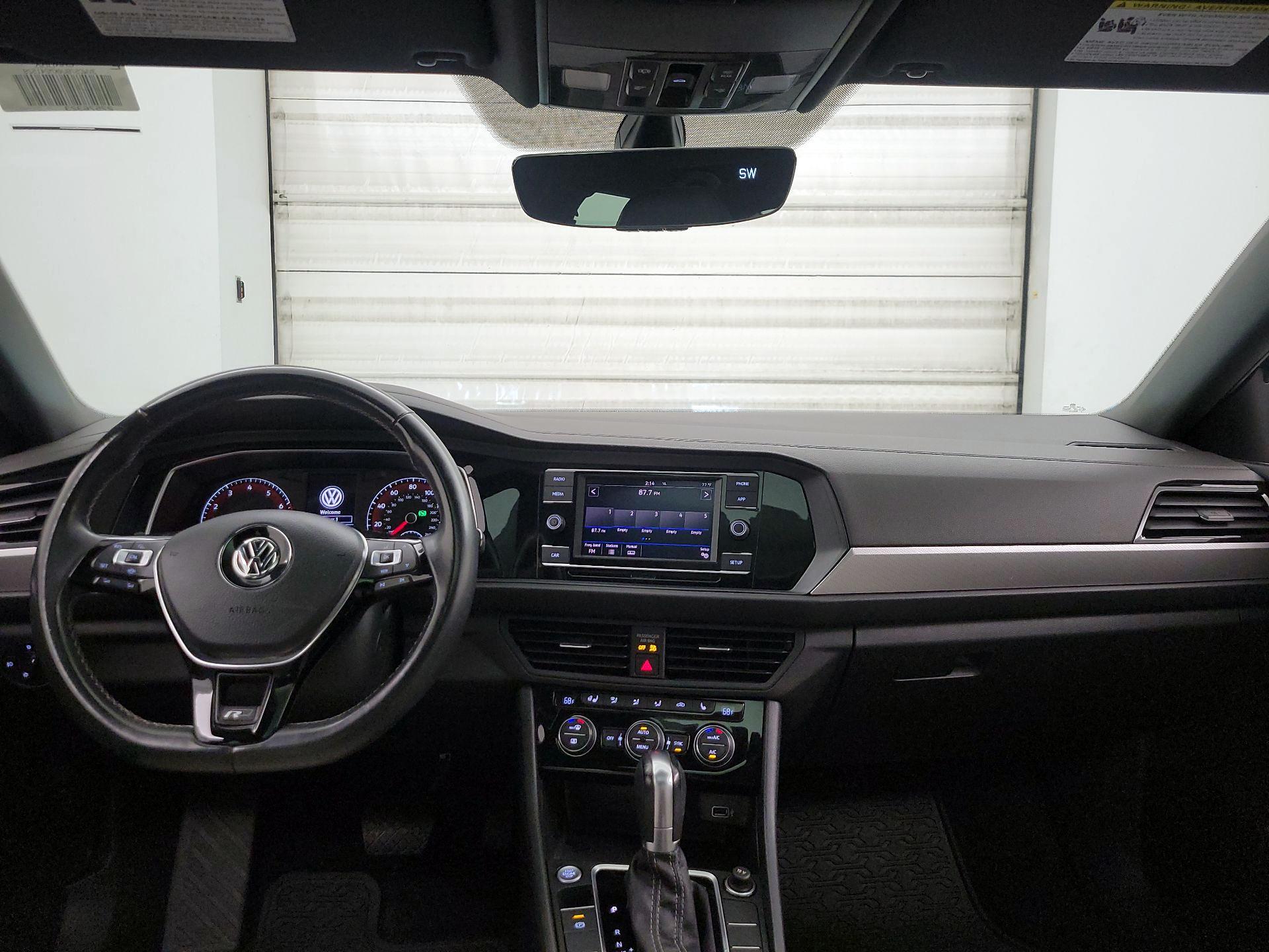 Thumbnail: 2019 Volkswagen Jetta - 9