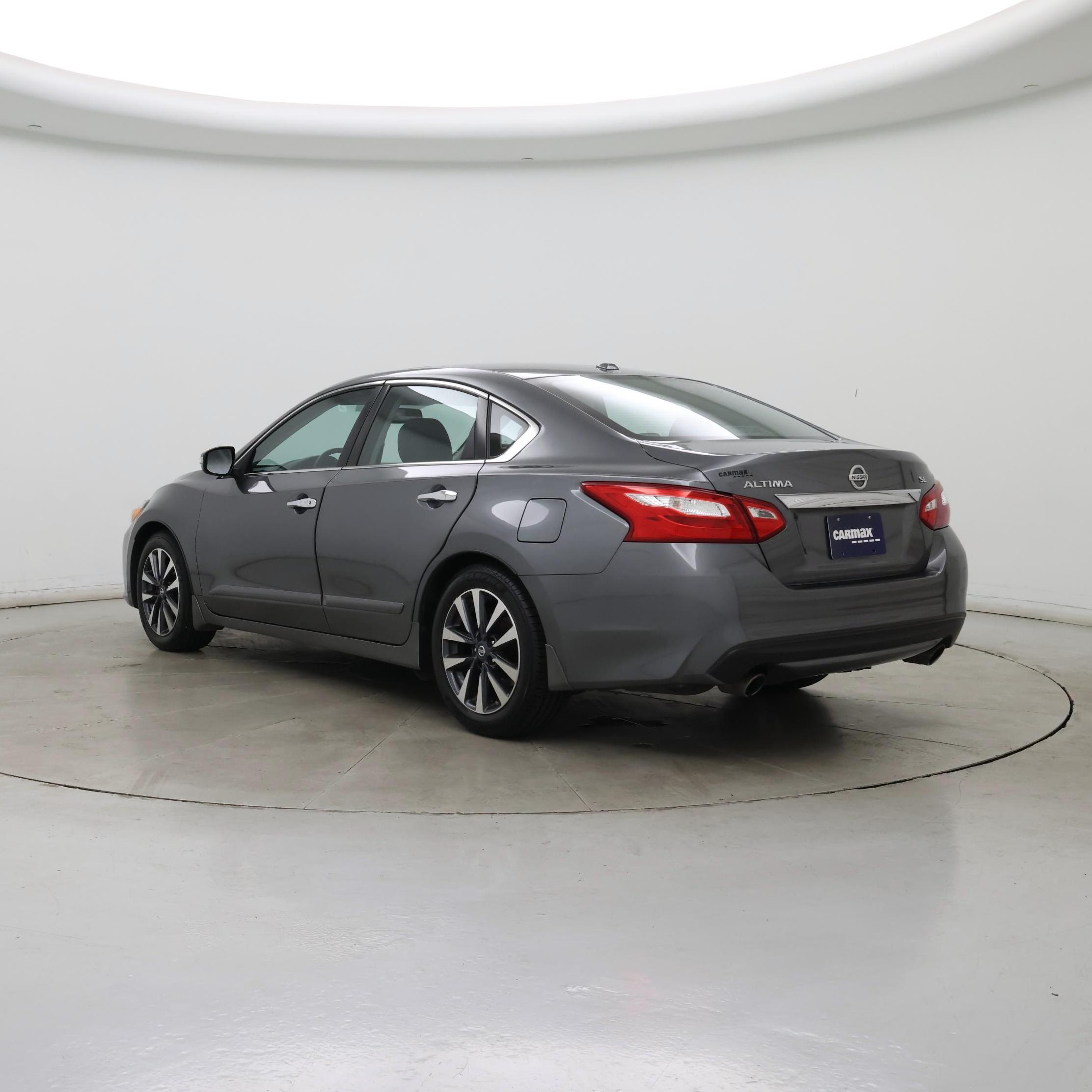 Thumbnail: 2016 Nissan Altima - 2