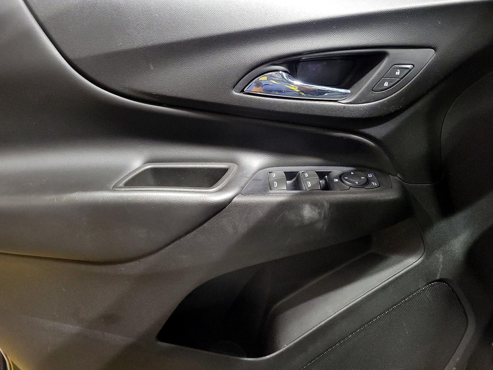 Thumbnail: 2019 Chevrolet Equinox - 12