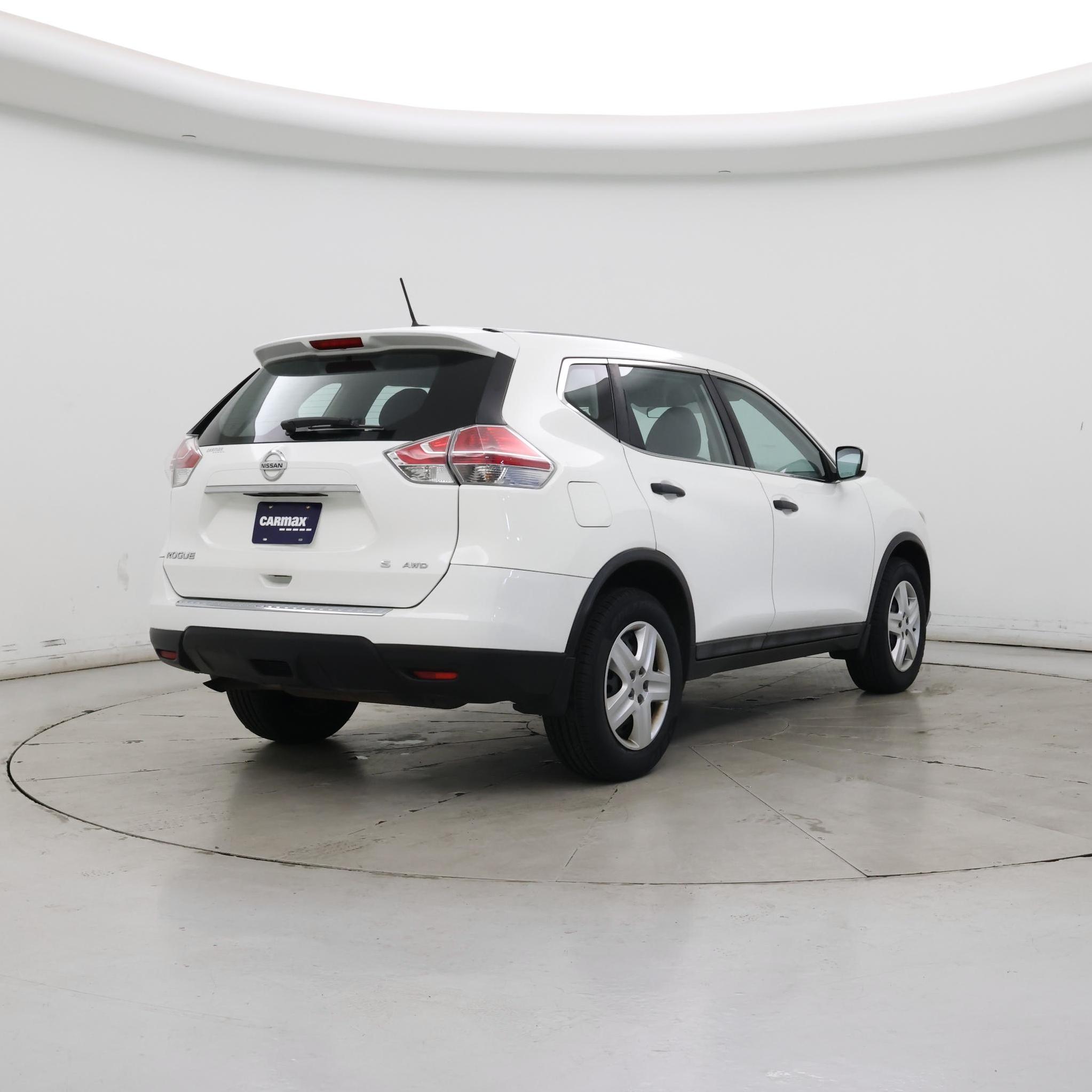 Thumbnail: 2016 Nissan Rogue - 8