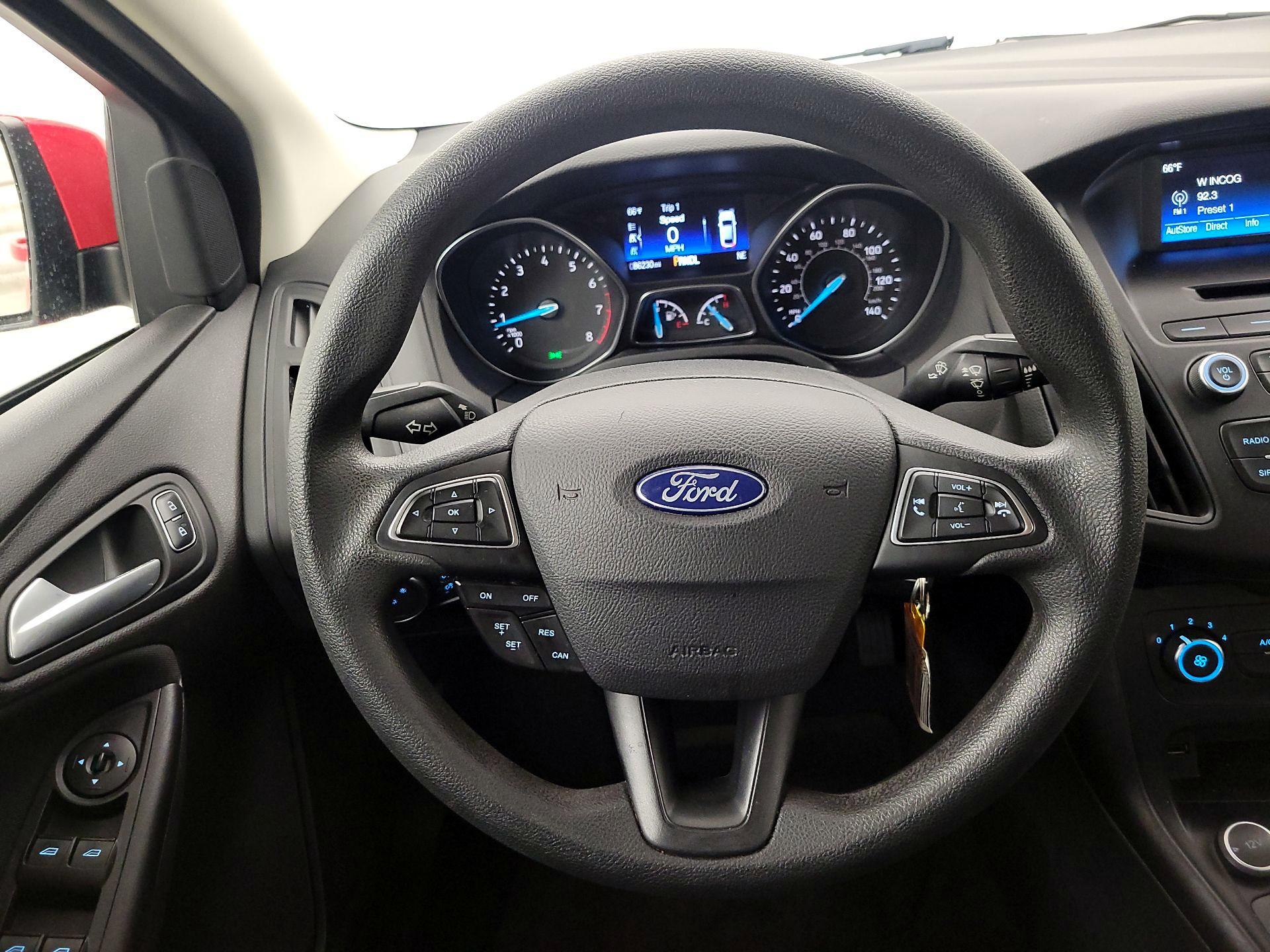 Thumbnail: 2017 Ford Focus - 10