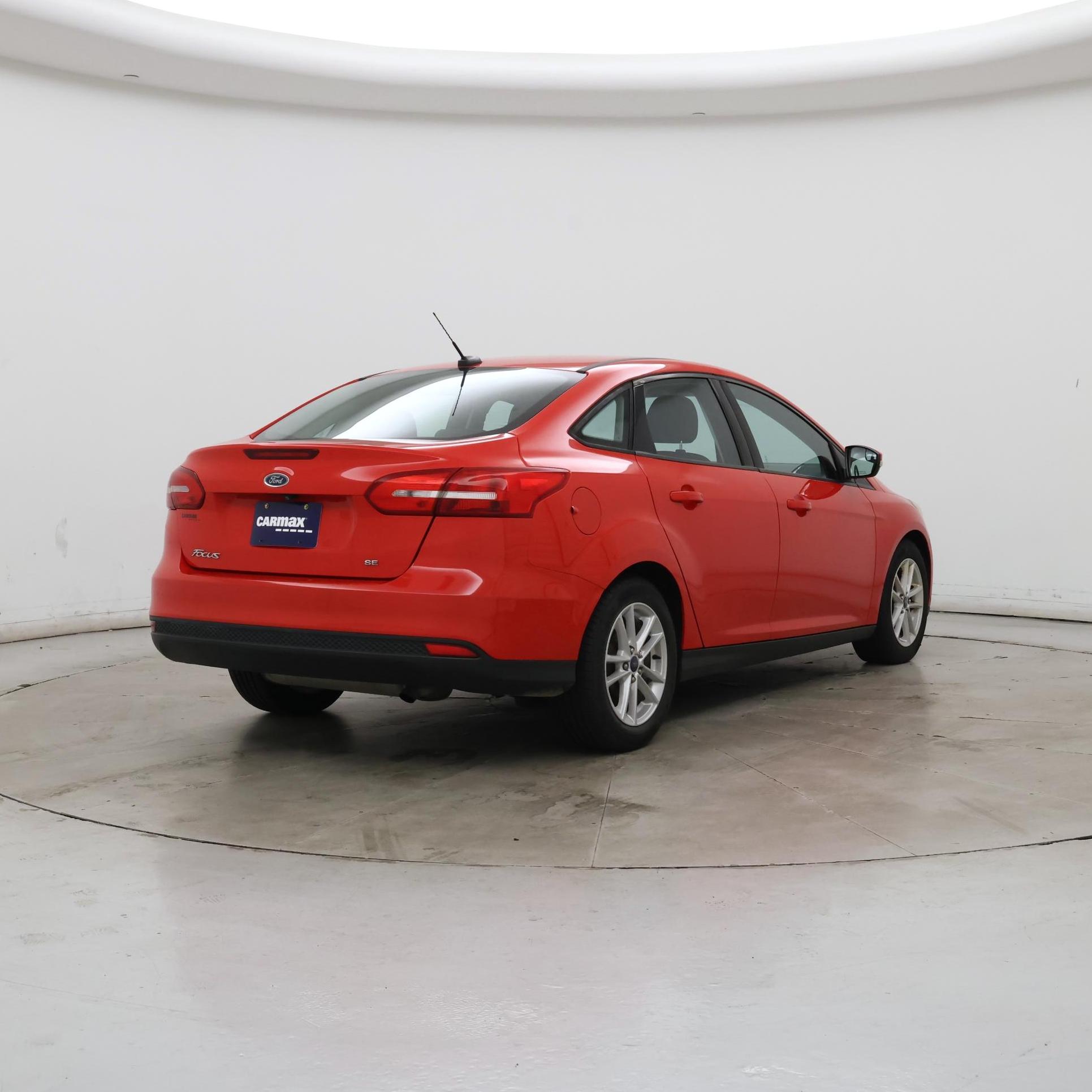 Thumbnail: 2017 Ford Focus - 8