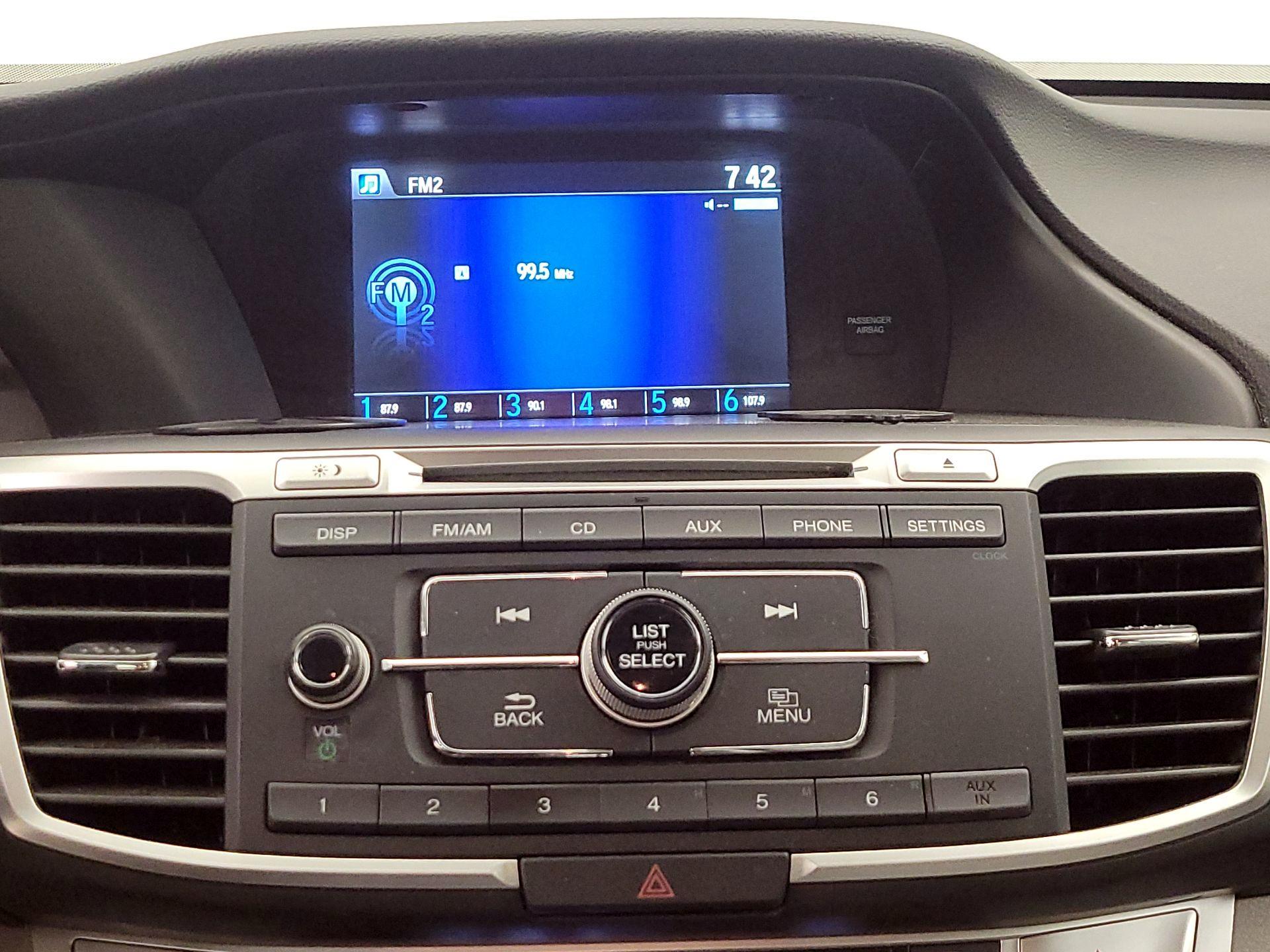 Thumbnail: 2015 Honda Accord - 15