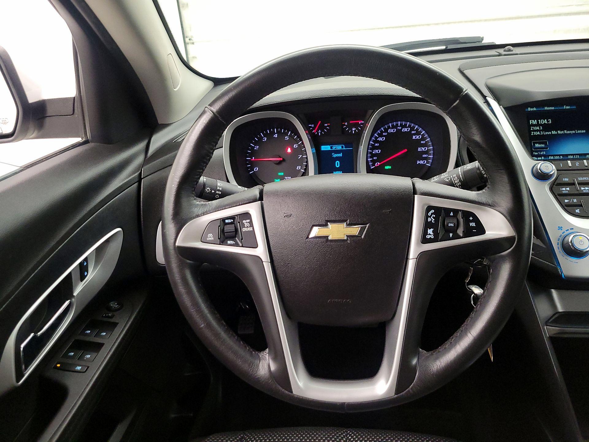Thumbnail: 2017 Chevrolet Equinox - 10