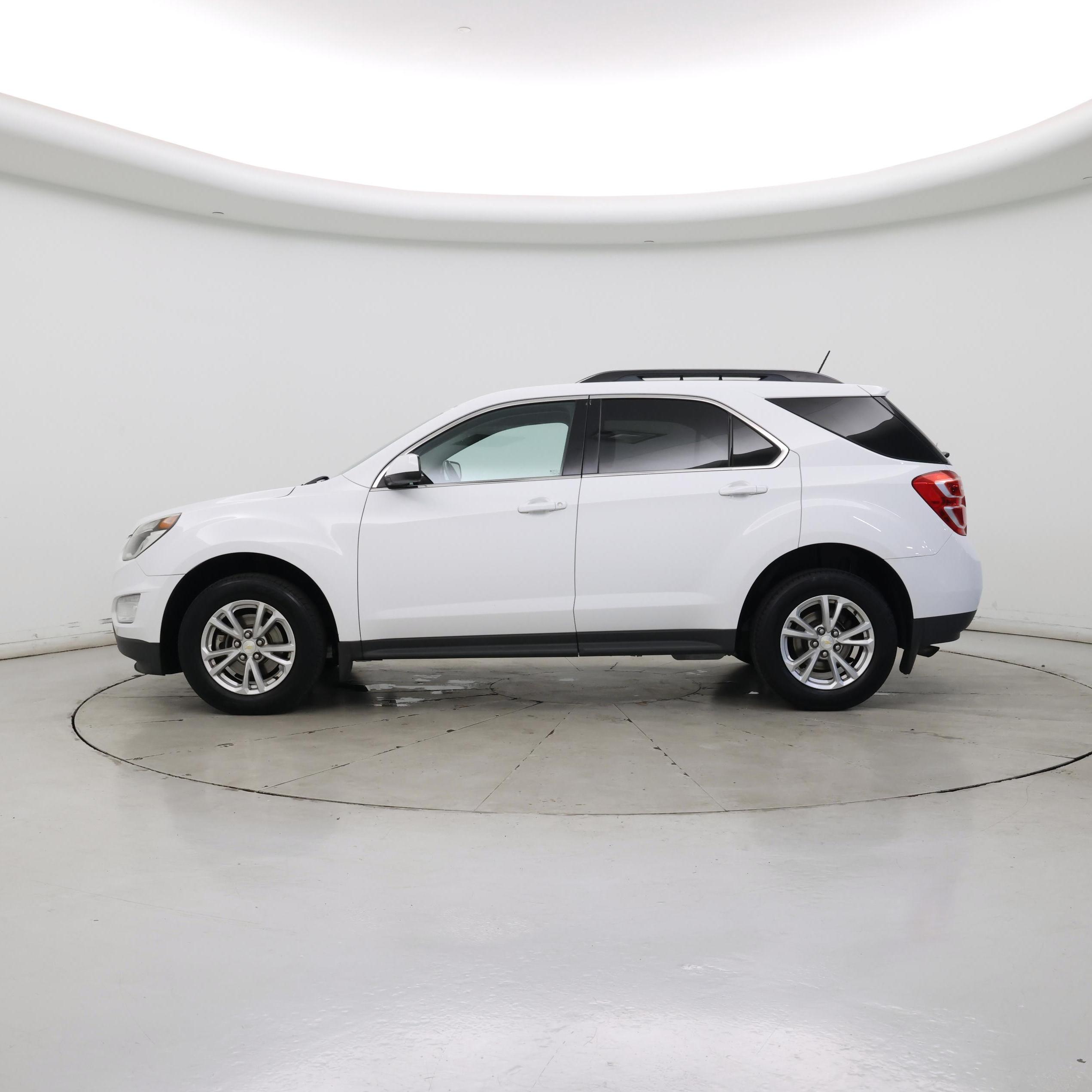 Thumbnail: 2017 Chevrolet Equinox - 3