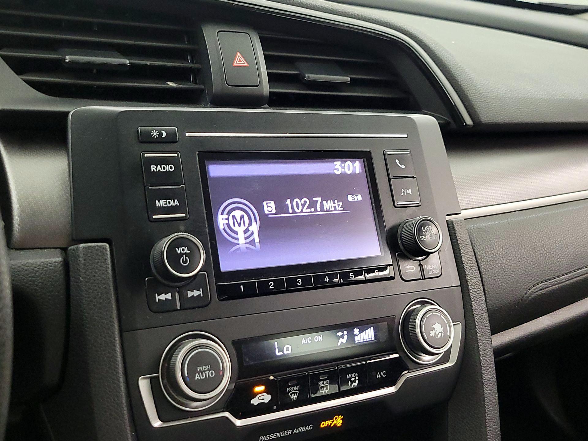 Thumbnail: 2016 Honda Civic - 15