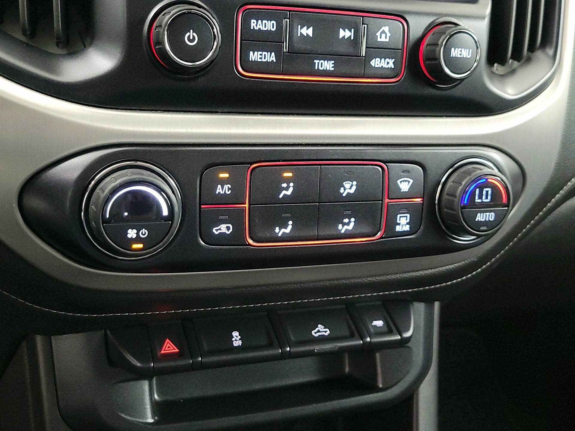 Thumbnail: 2016 GMC Canyon - 16