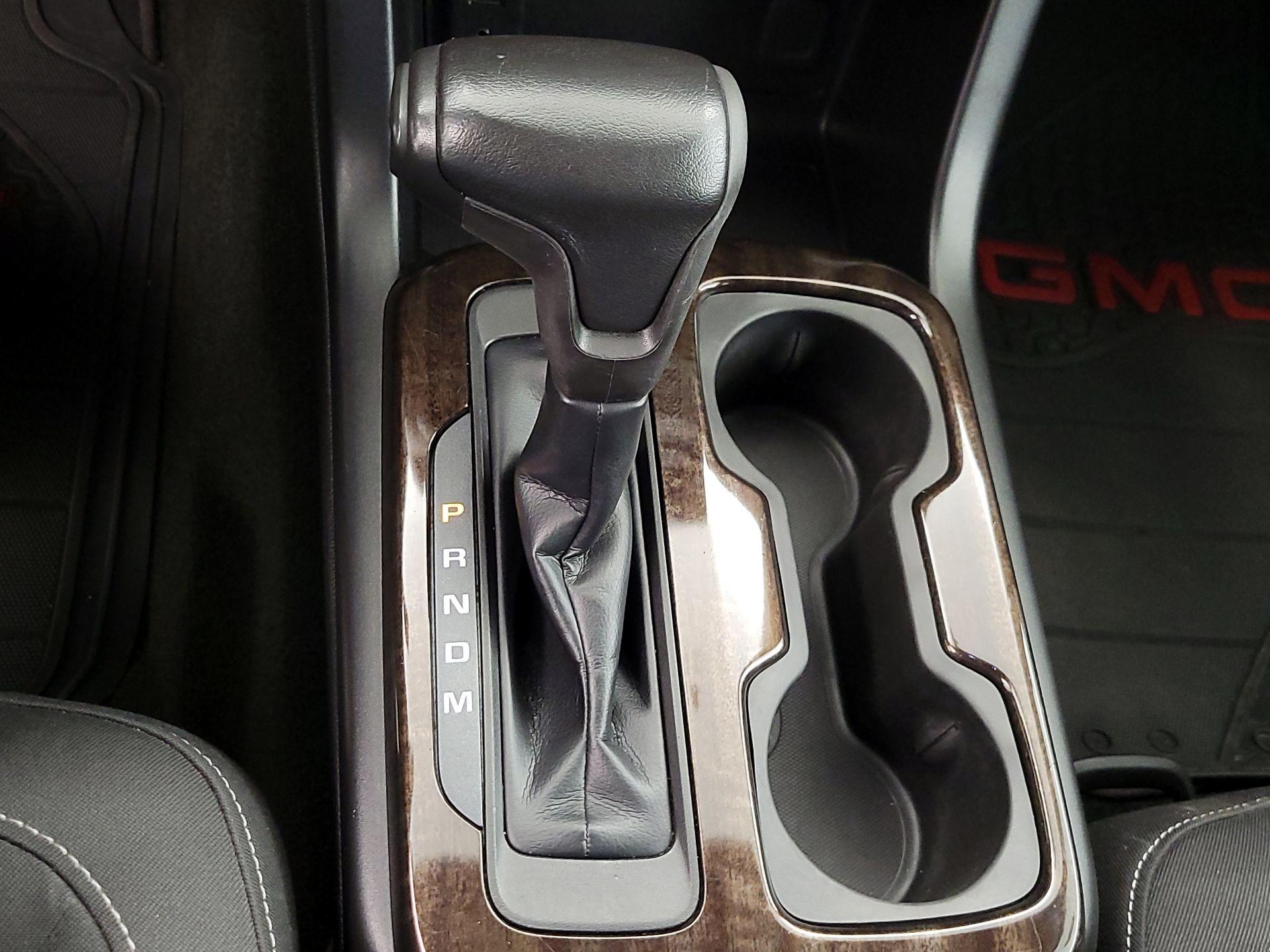 Thumbnail: 2016 GMC Canyon - 17