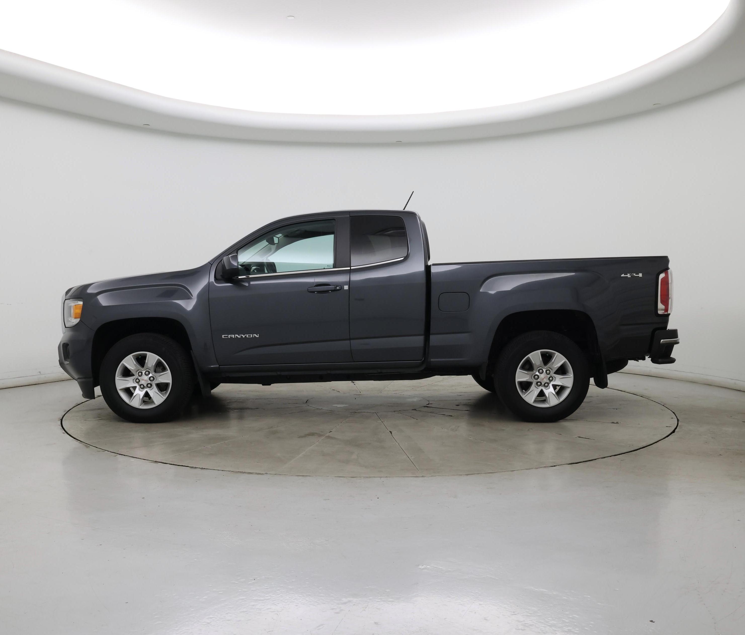 Thumbnail: 2016 GMC Canyon - 3