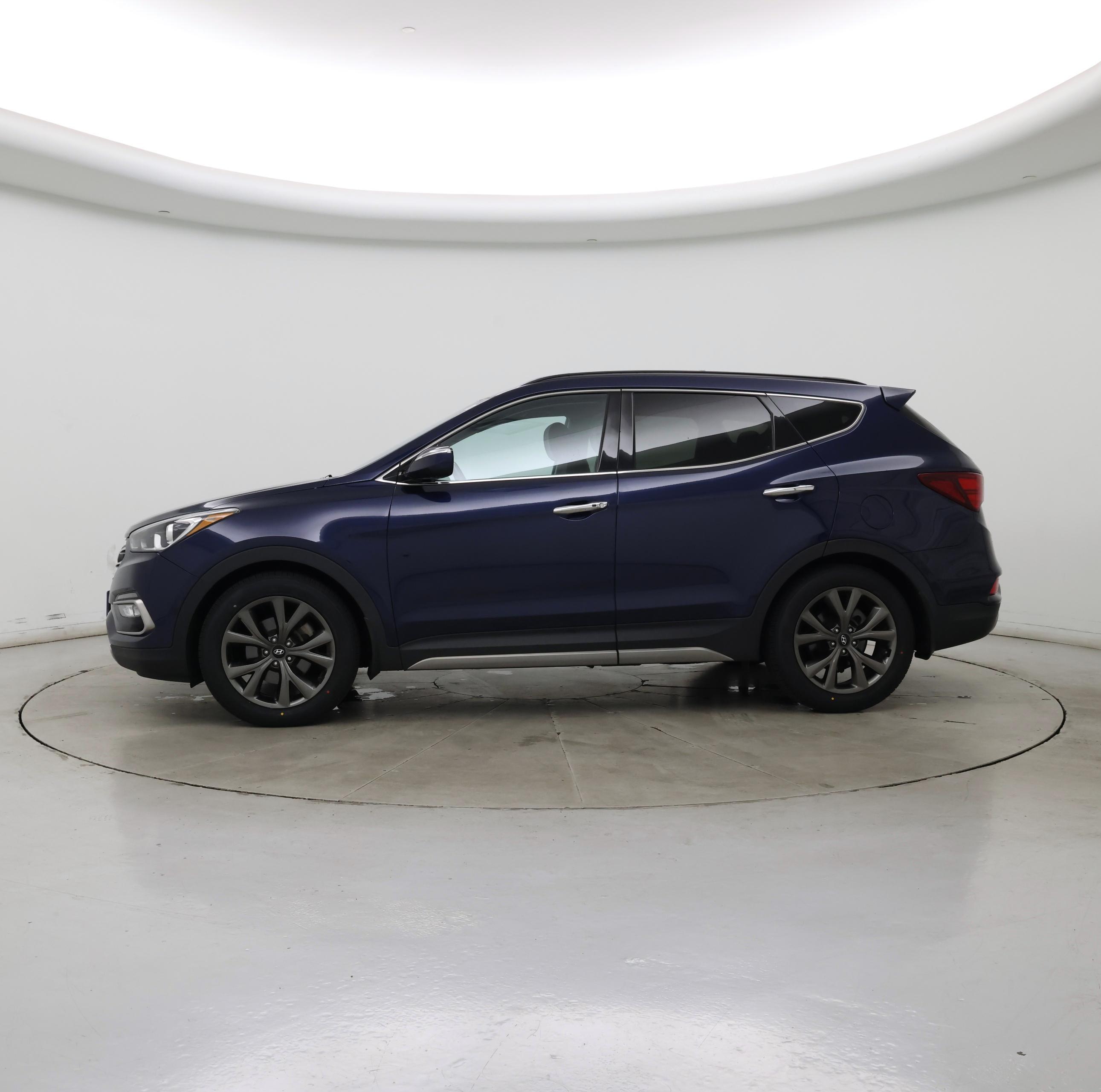 Thumbnail: 2017 Hyundai Santa Fe - 3