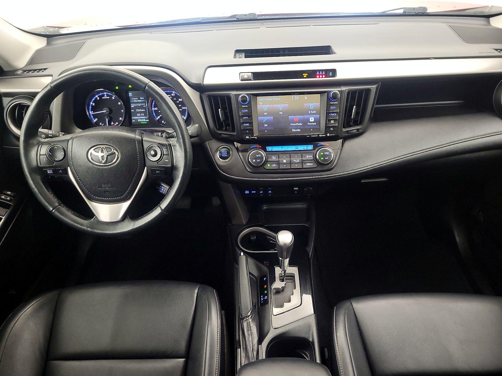 Thumbnail: 2017 Toyota RAV4 - 9
