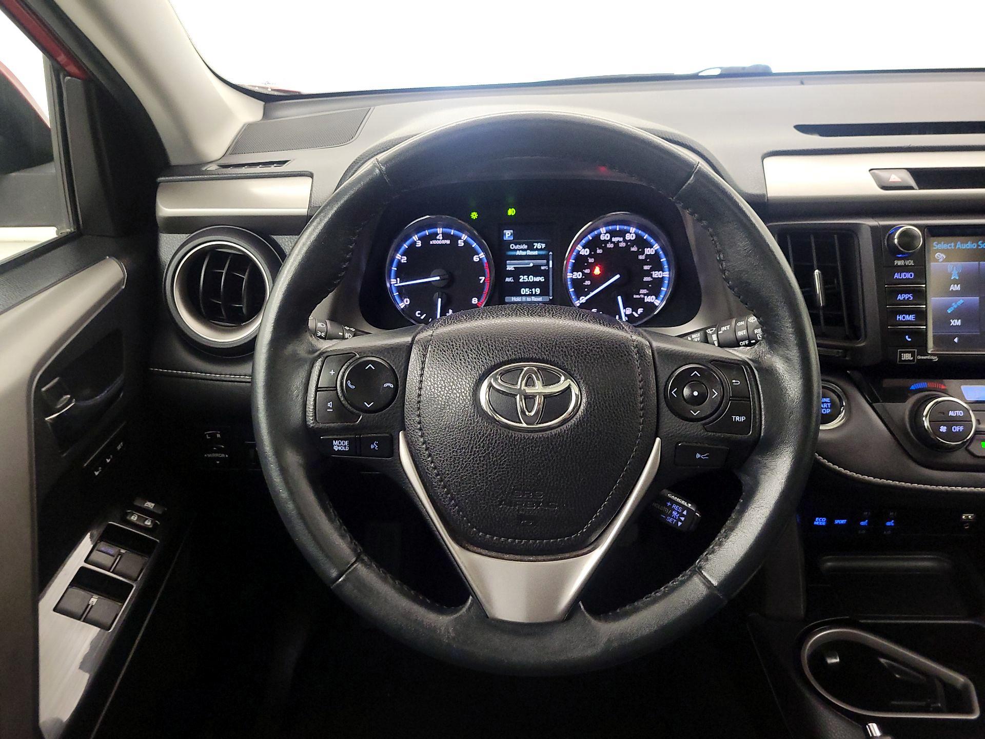 Thumbnail: 2017 Toyota RAV4 - 10