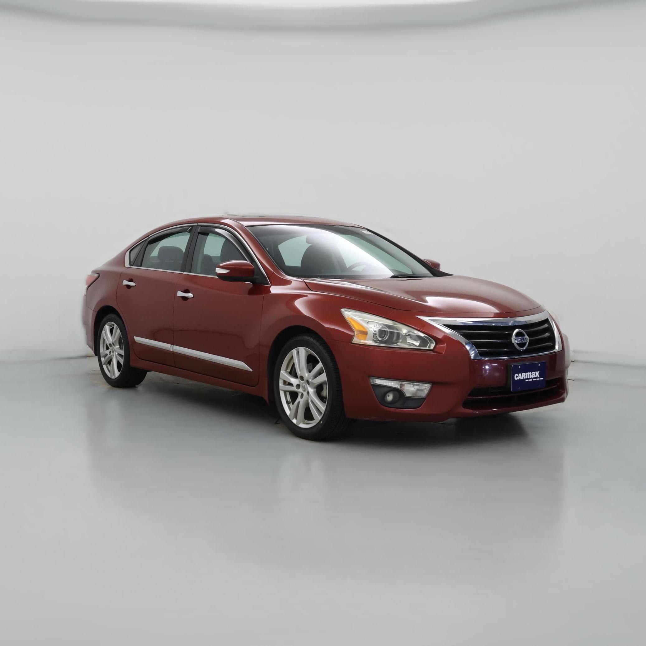 Thumbnail: 2015 Nissan Altima - 1