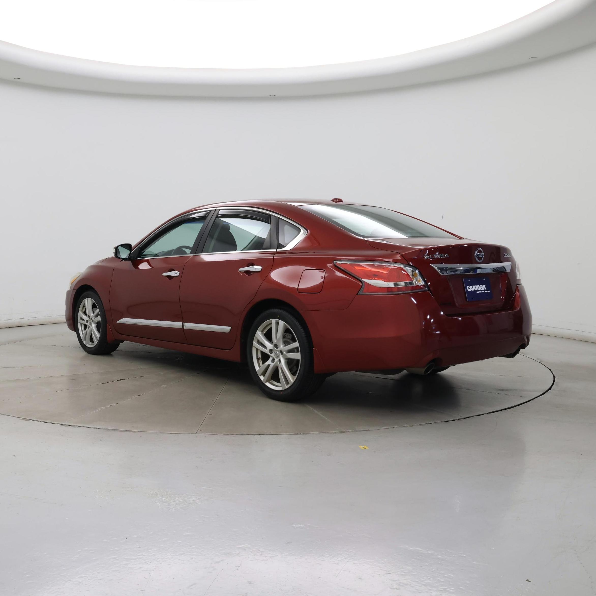 Thumbnail: 2015 Nissan Altima - 2