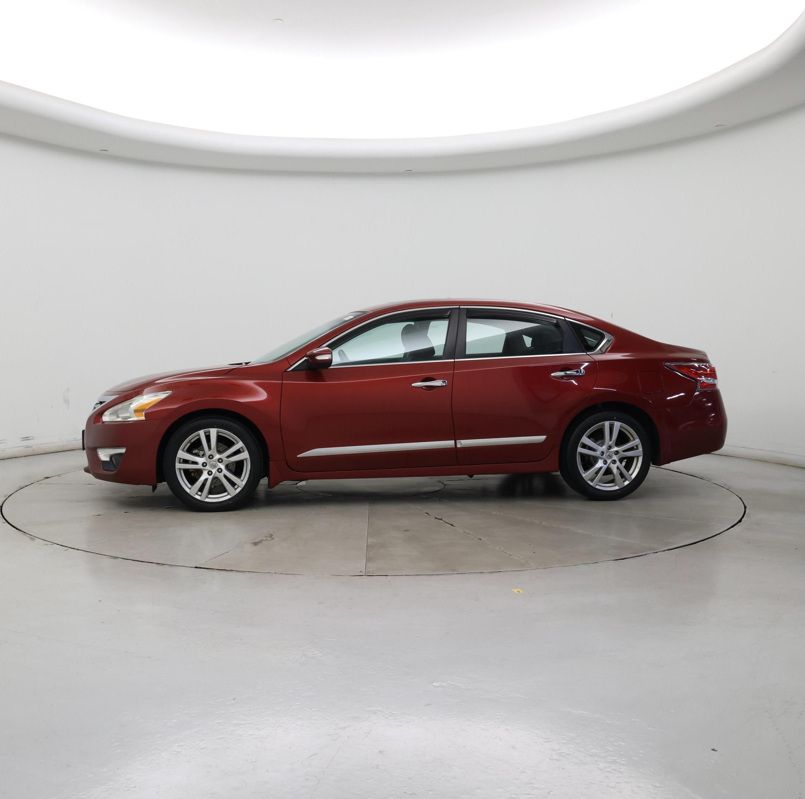 Thumbnail: 2015 Nissan Altima - 3