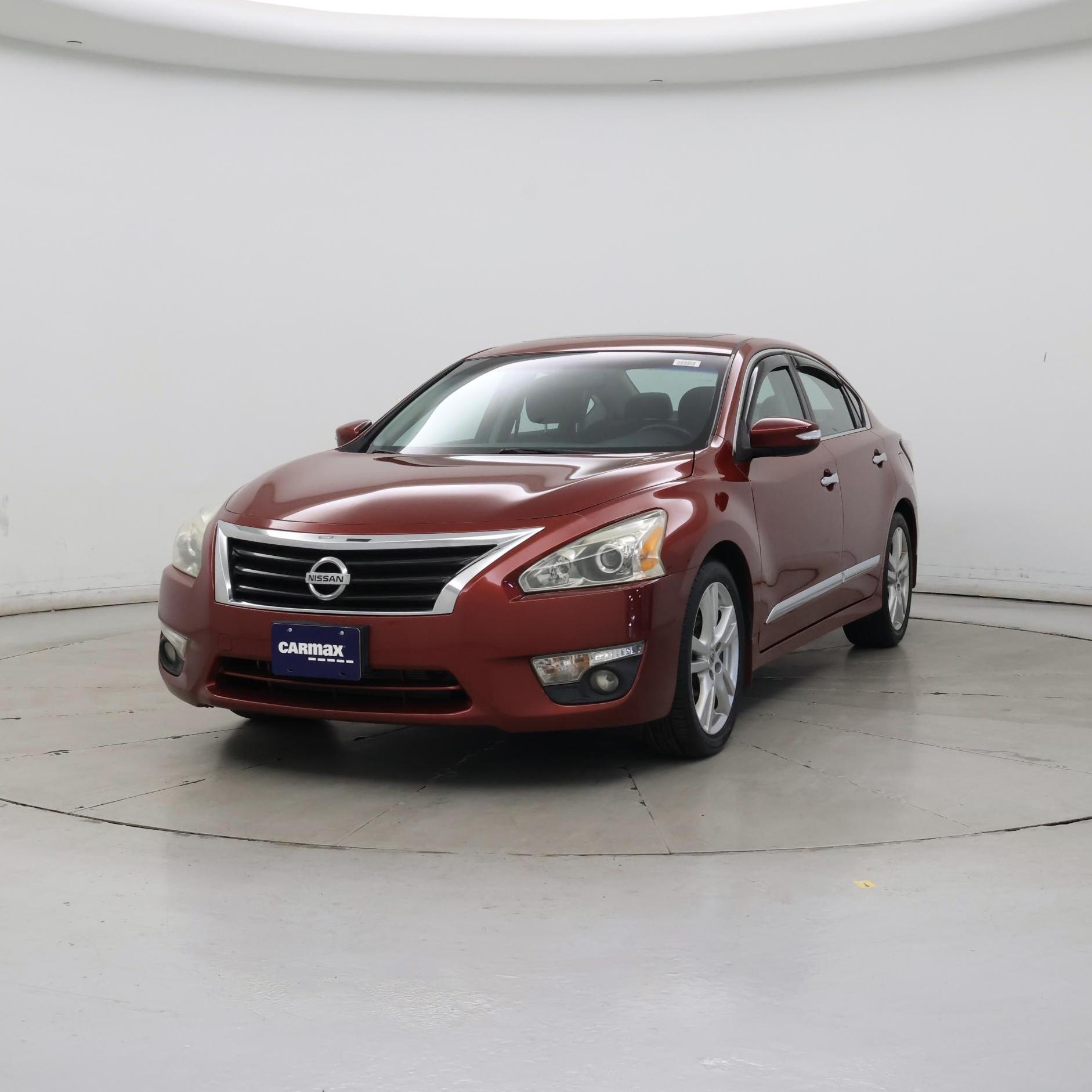 Thumbnail: 2015 Nissan Altima - 4