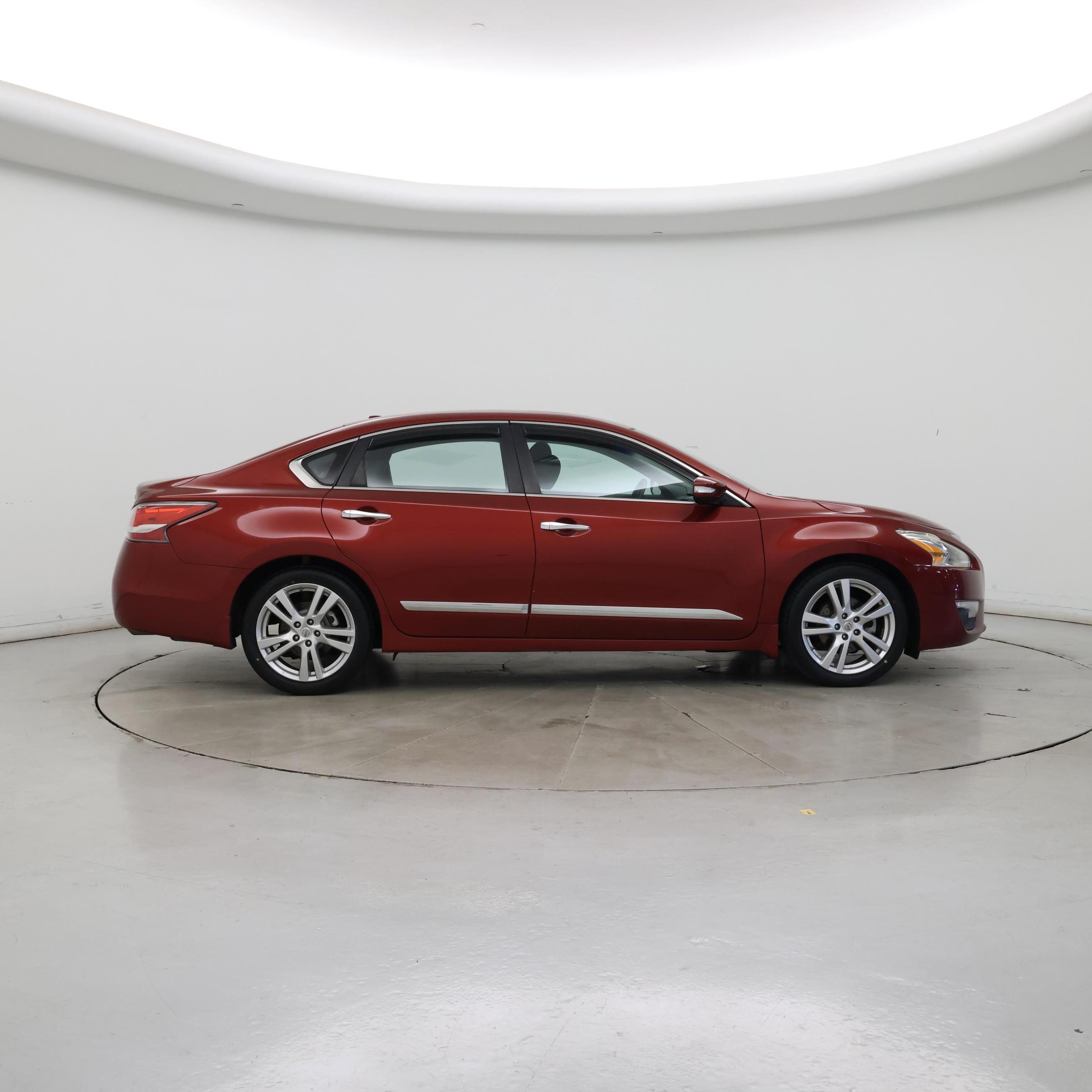 Thumbnail: 2015 Nissan Altima - 7
