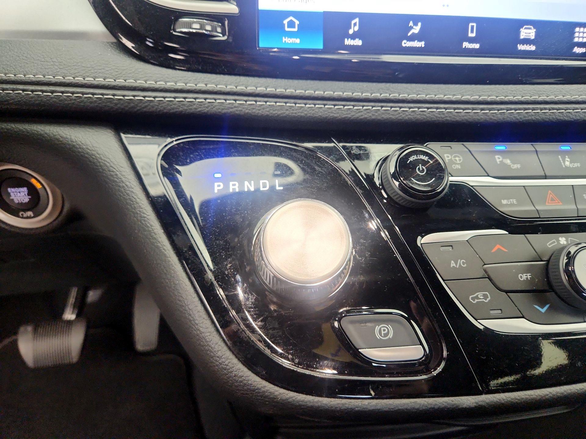 Thumbnail: 2023 Chrysler Pacifica - 17