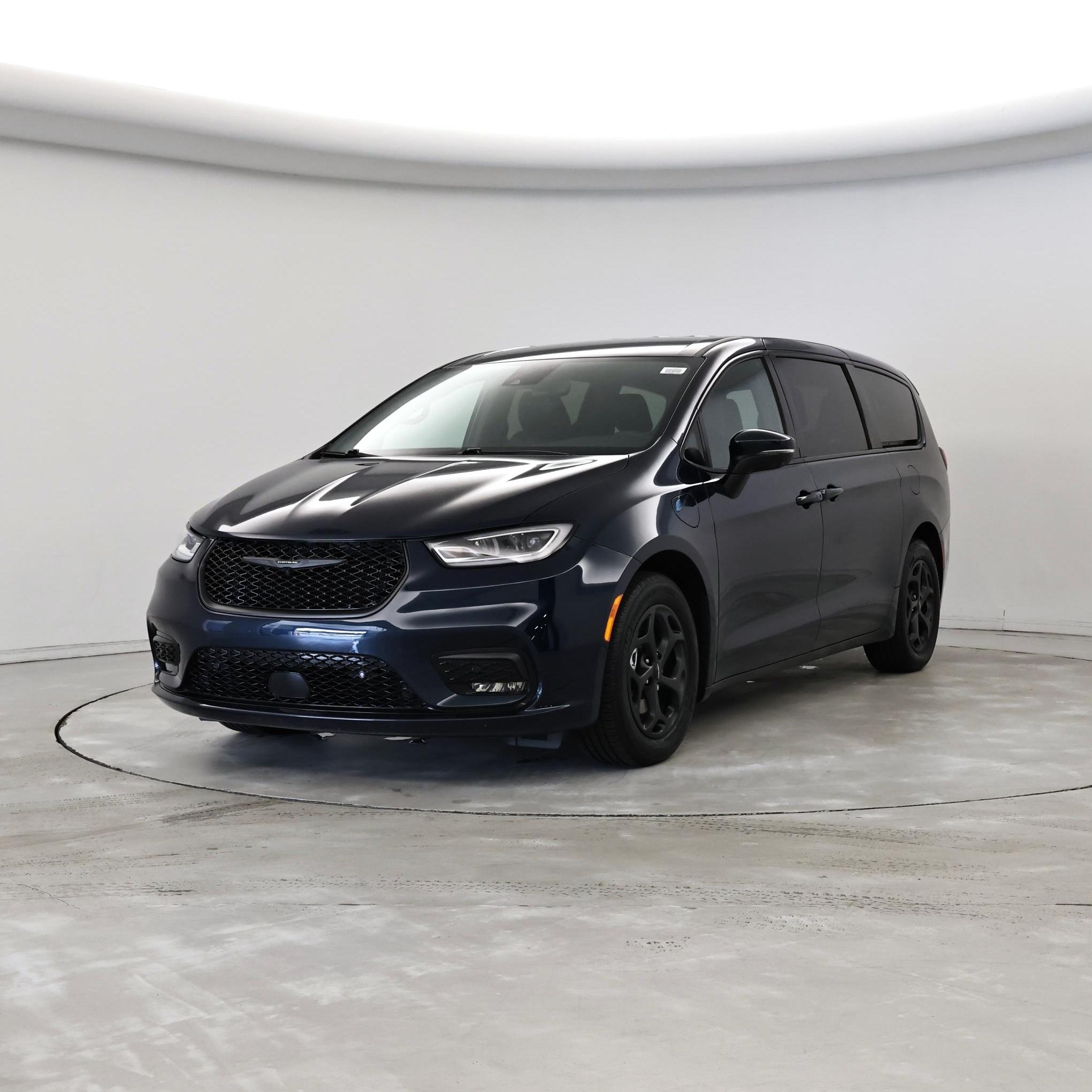 Thumbnail: 2023 Chrysler Pacifica - 4