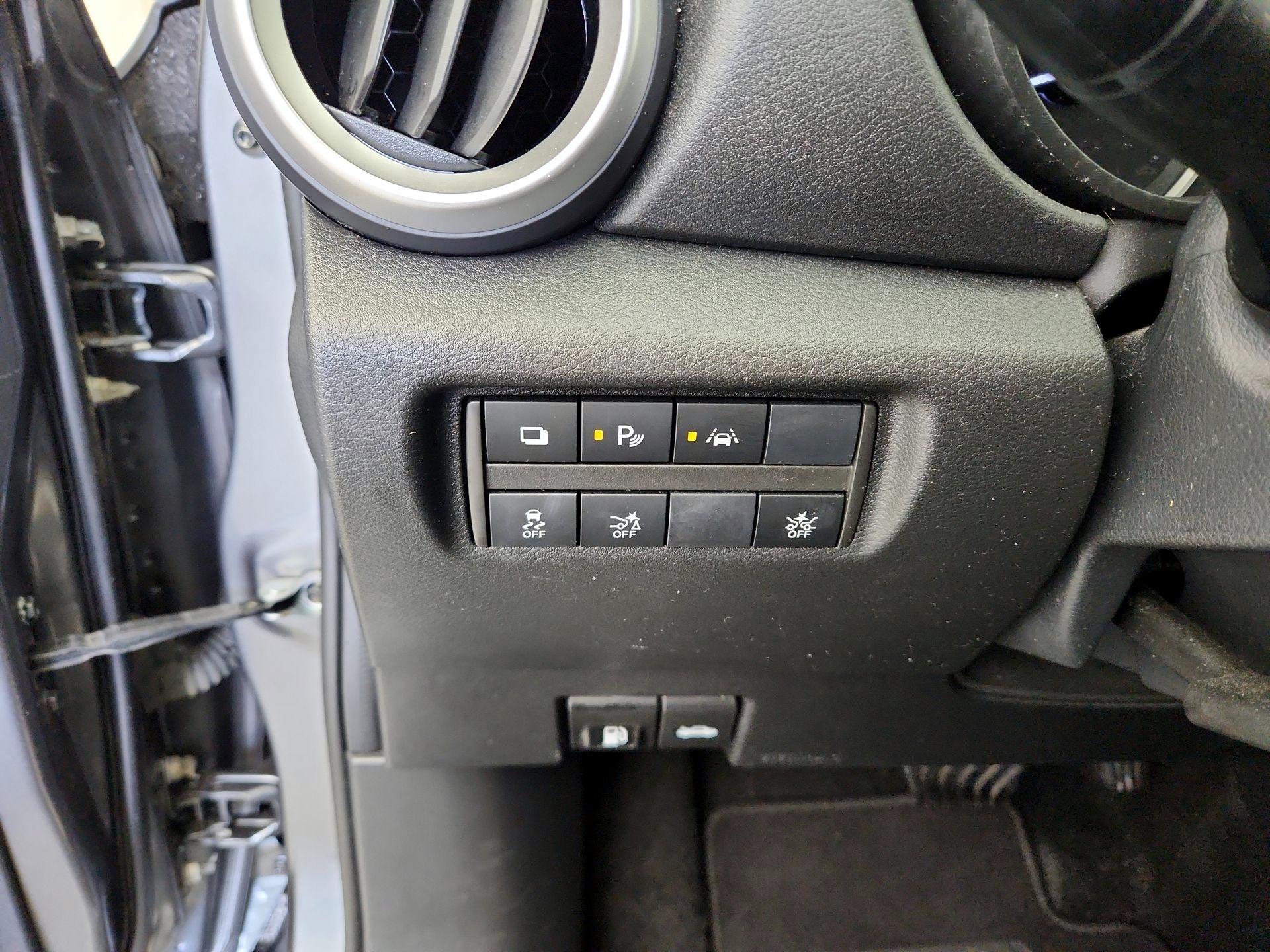 Thumbnail: 2020 Nissan Versa - 13