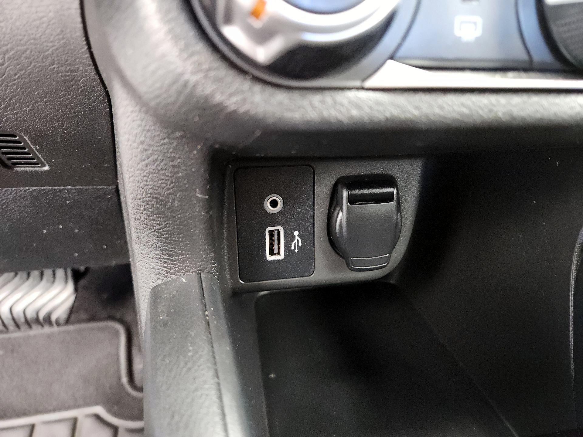Thumbnail: 2020 Nissan Versa - 18